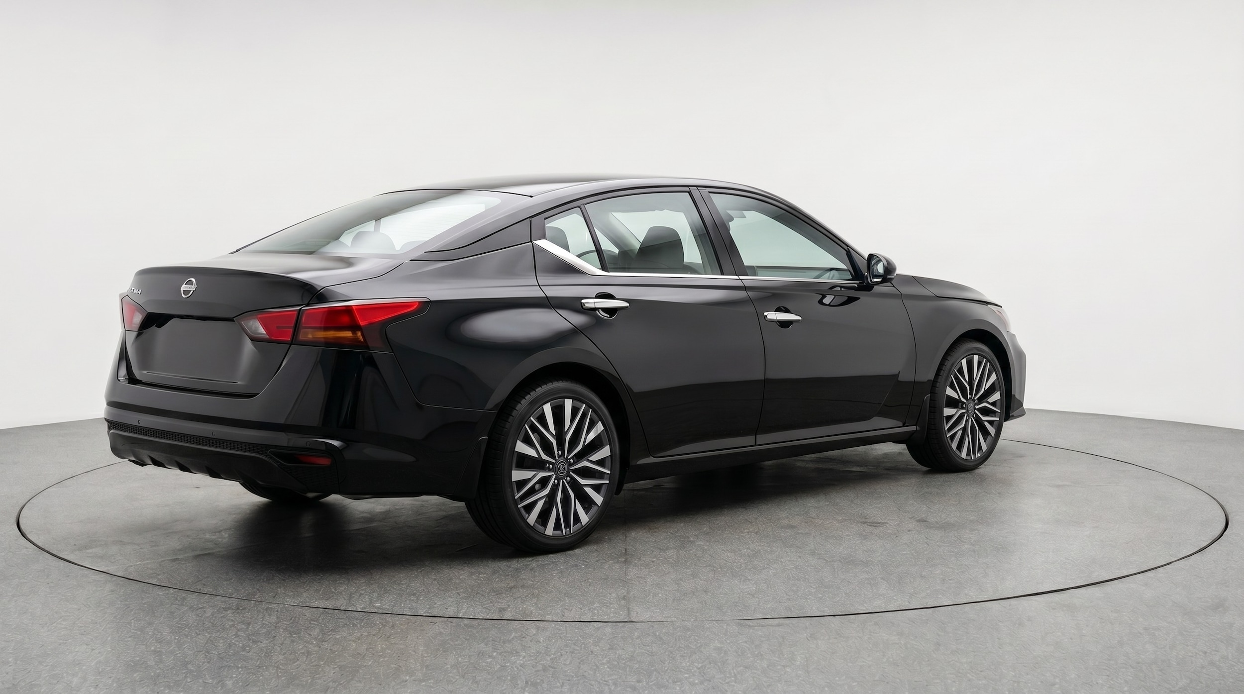 Thumbnail: 2025 Nissan Altima - 7