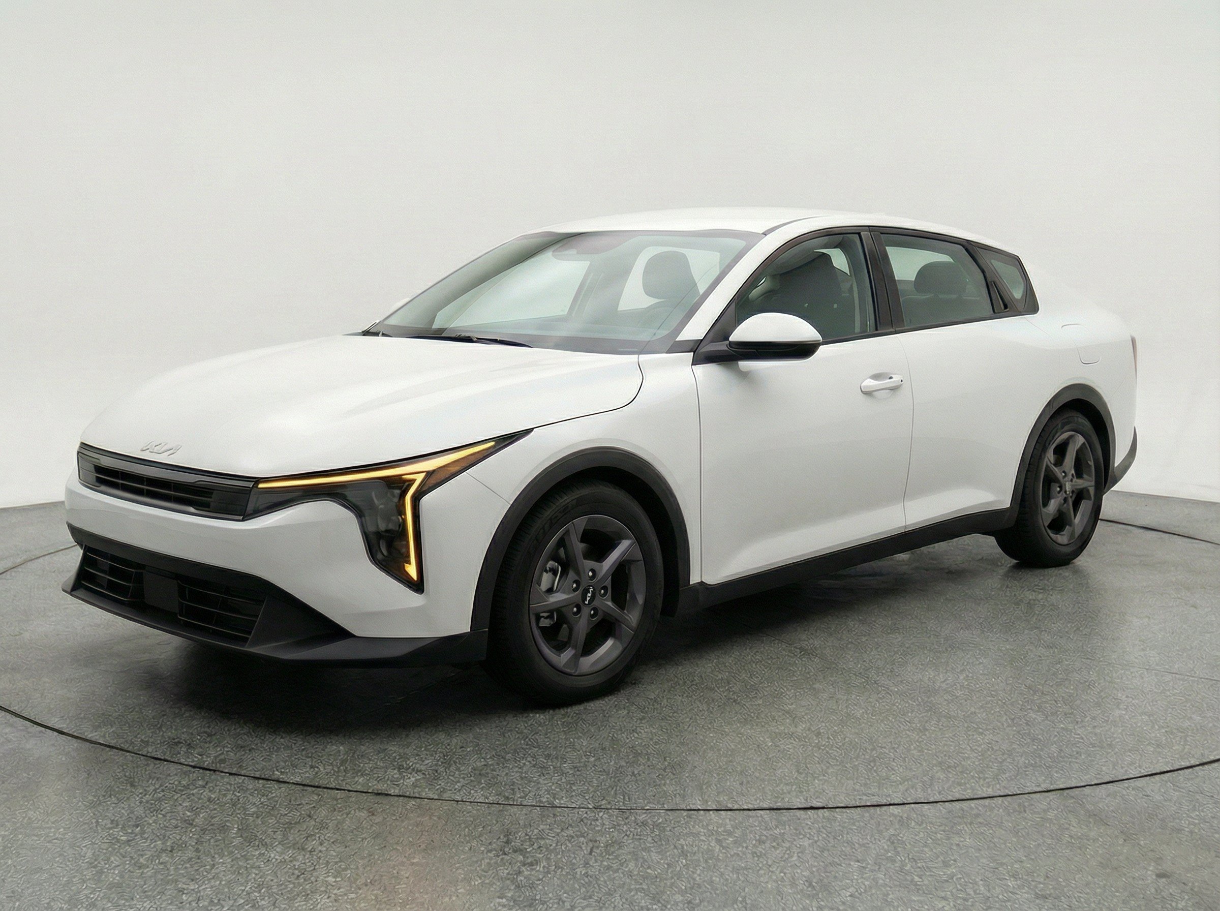Thumbnail: 2025 Kia K4 - 3