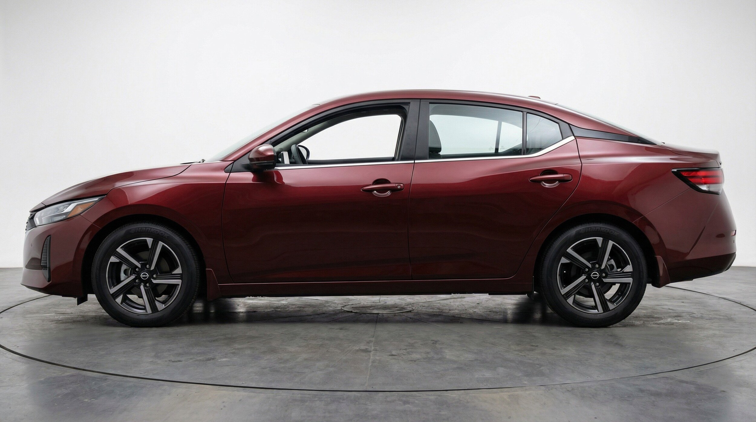 Thumbnail: 2025 Nissan Sentra - 5