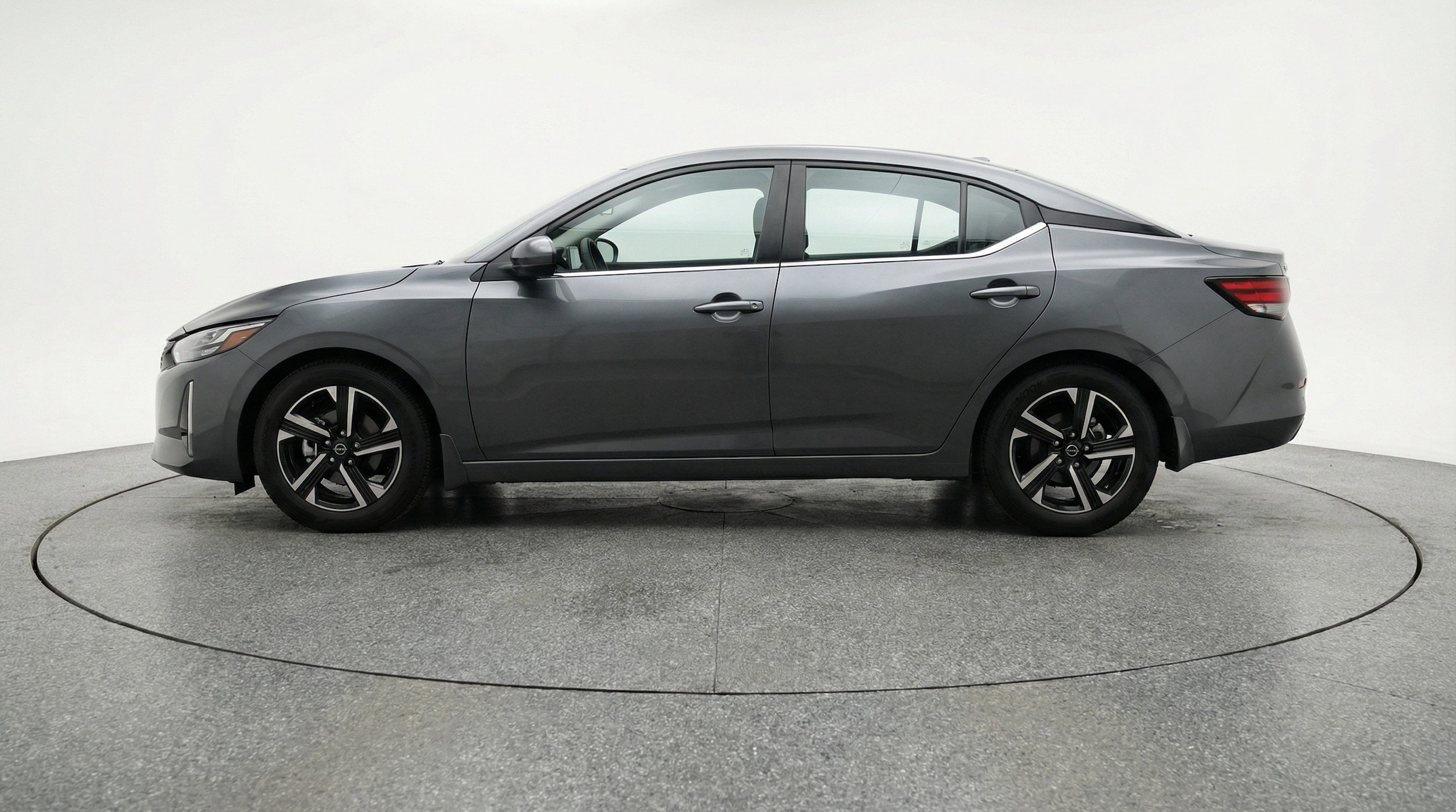 Thumbnail: 2025 Nissan Sentra - 5