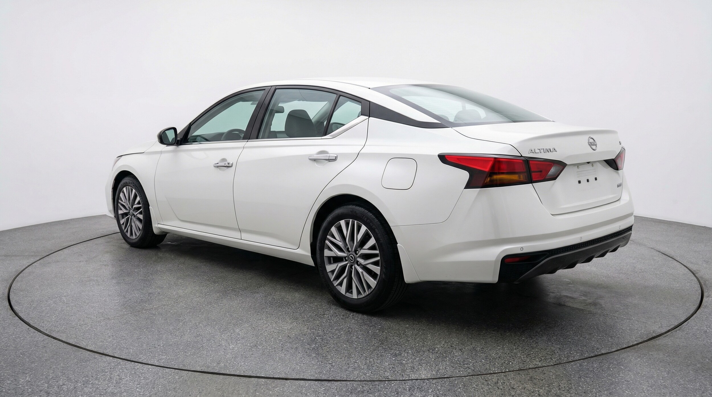 Thumbnail: 2025 Nissan Altima - 5