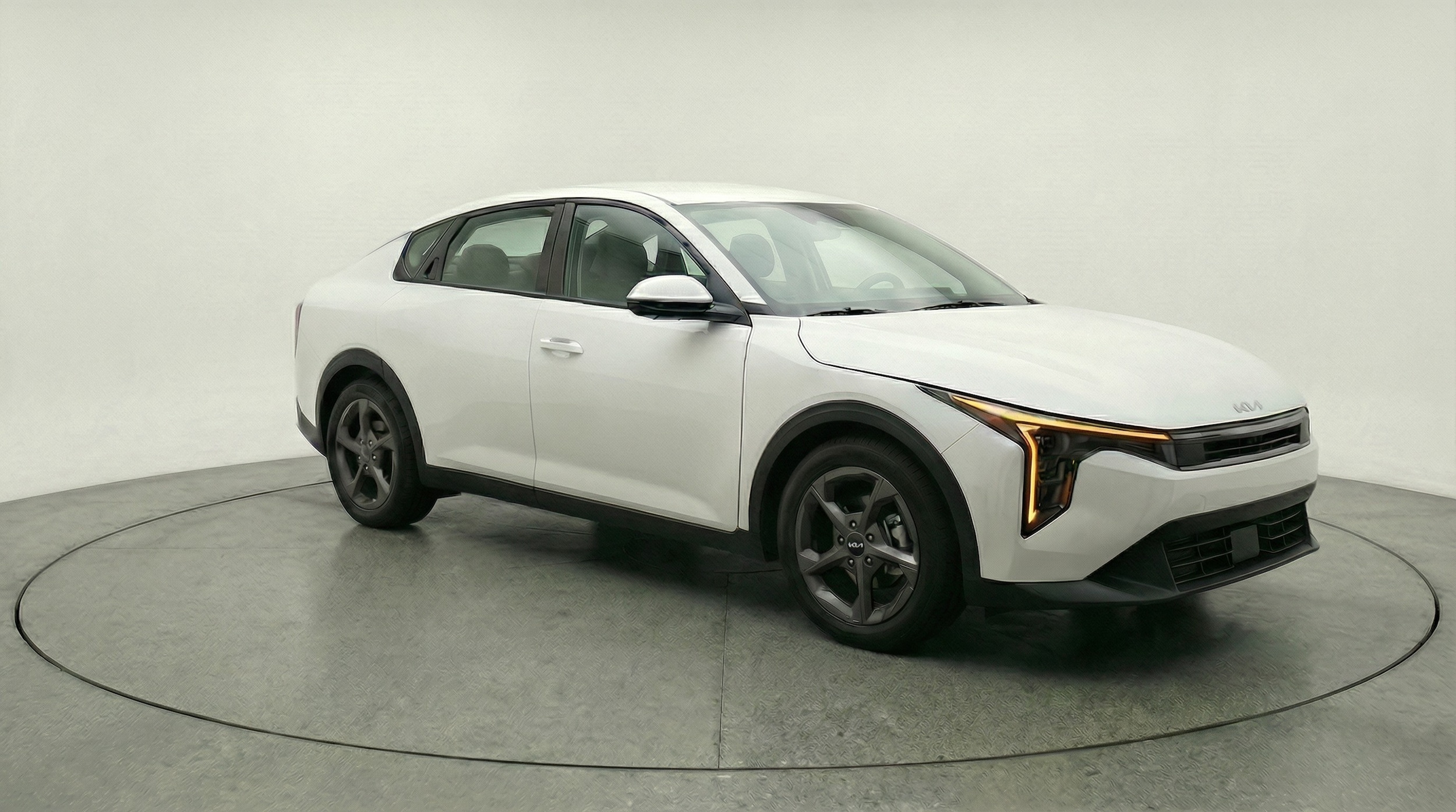 Thumbnail: 2025 Kia K4 - 1