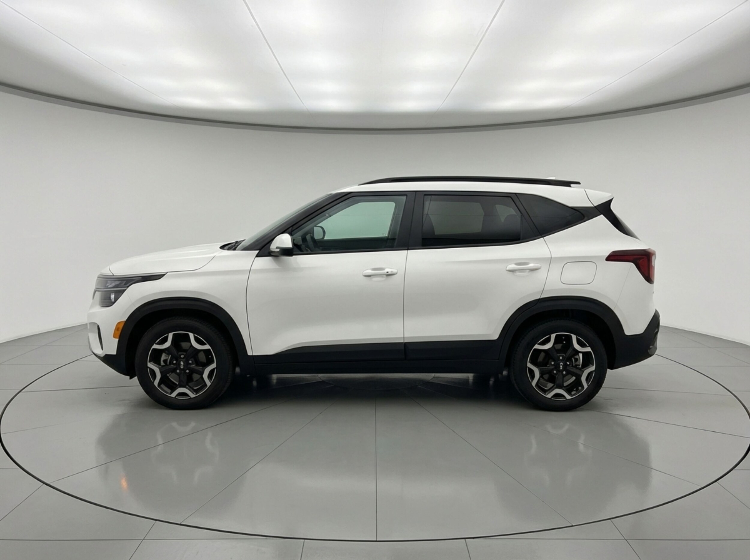 Thumbnail: 2025 Kia Seltos - 4