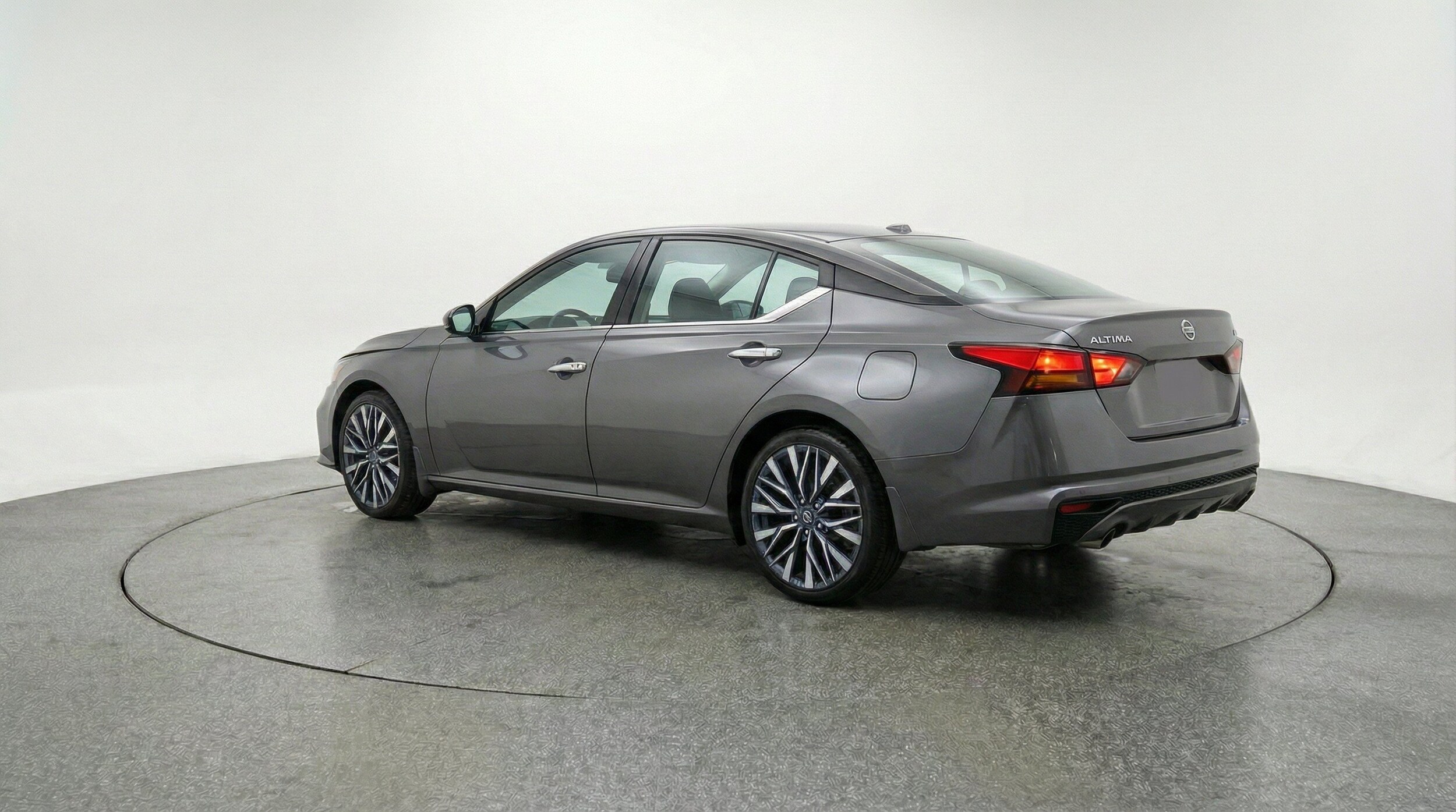 Thumbnail: 2025 Nissan Altima - 6