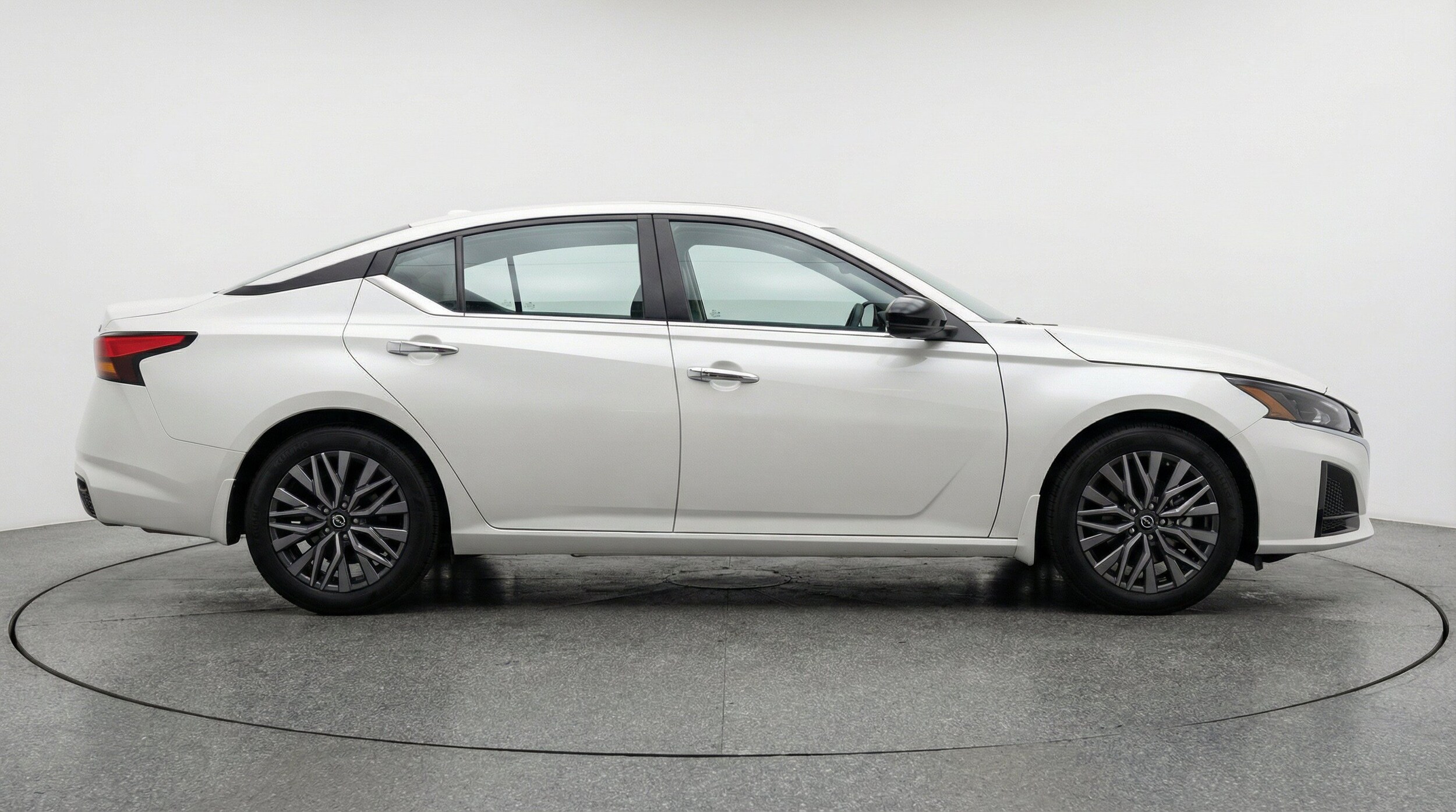 Thumbnail: 2025 Nissan Altima - 11