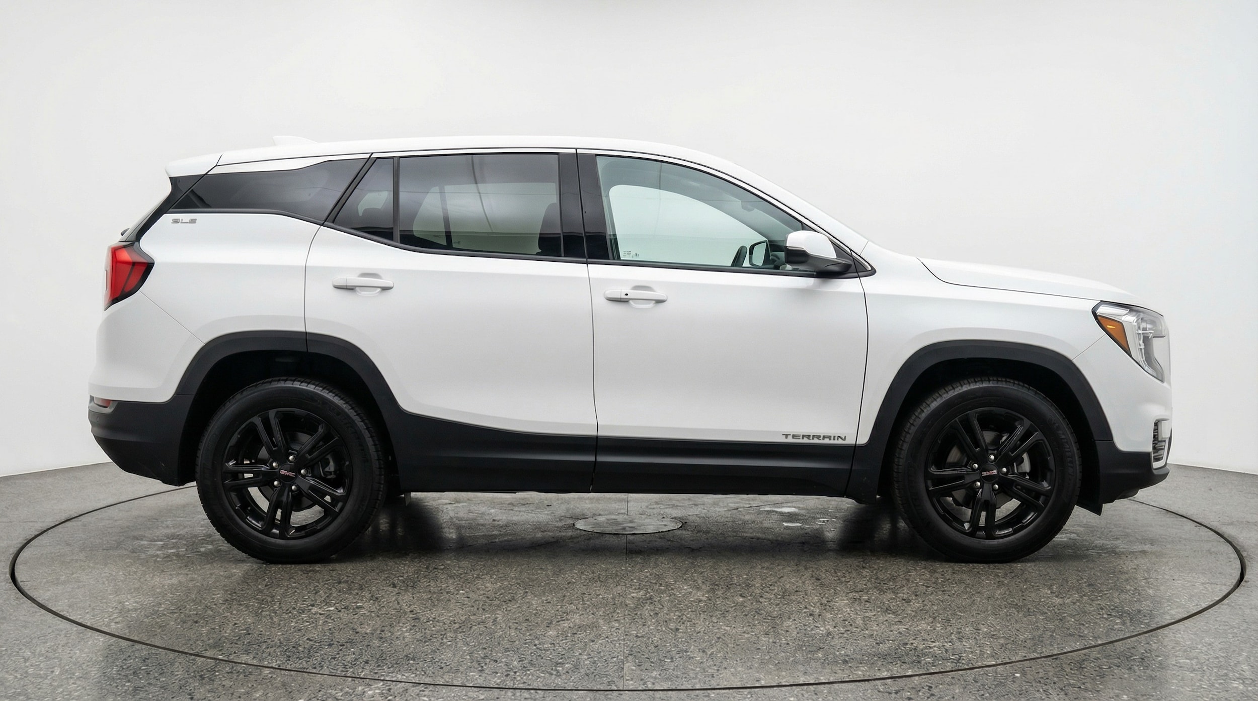 Thumbnail: 2024 GMC Terrain - 8