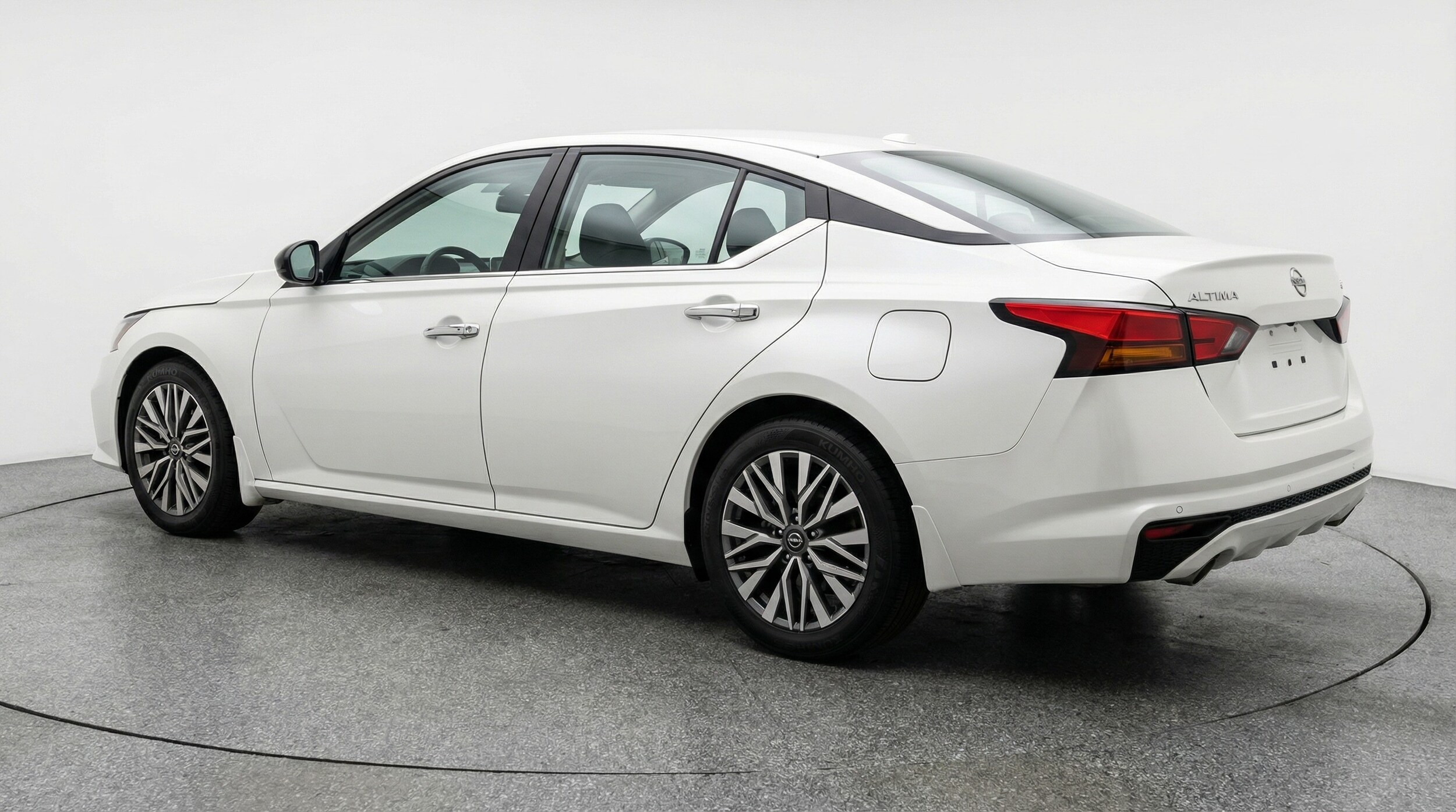 Thumbnail: 2025 Nissan Altima - 5