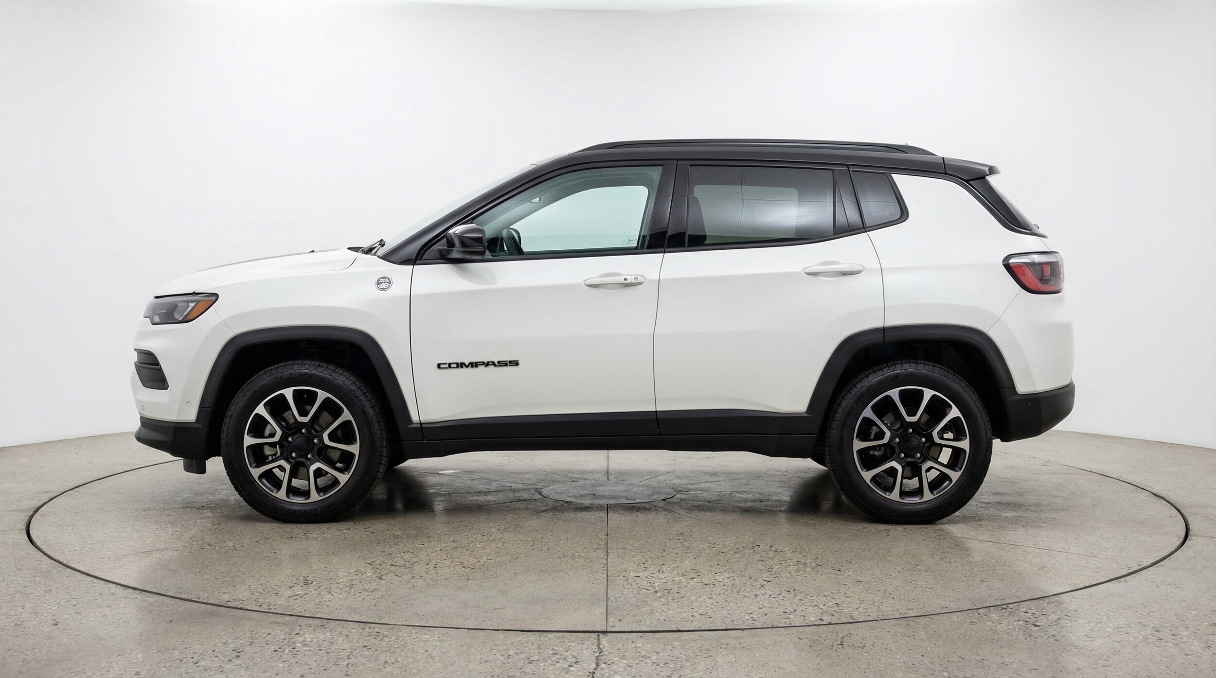 Thumbnail: 2025 Jeep Compass - 4