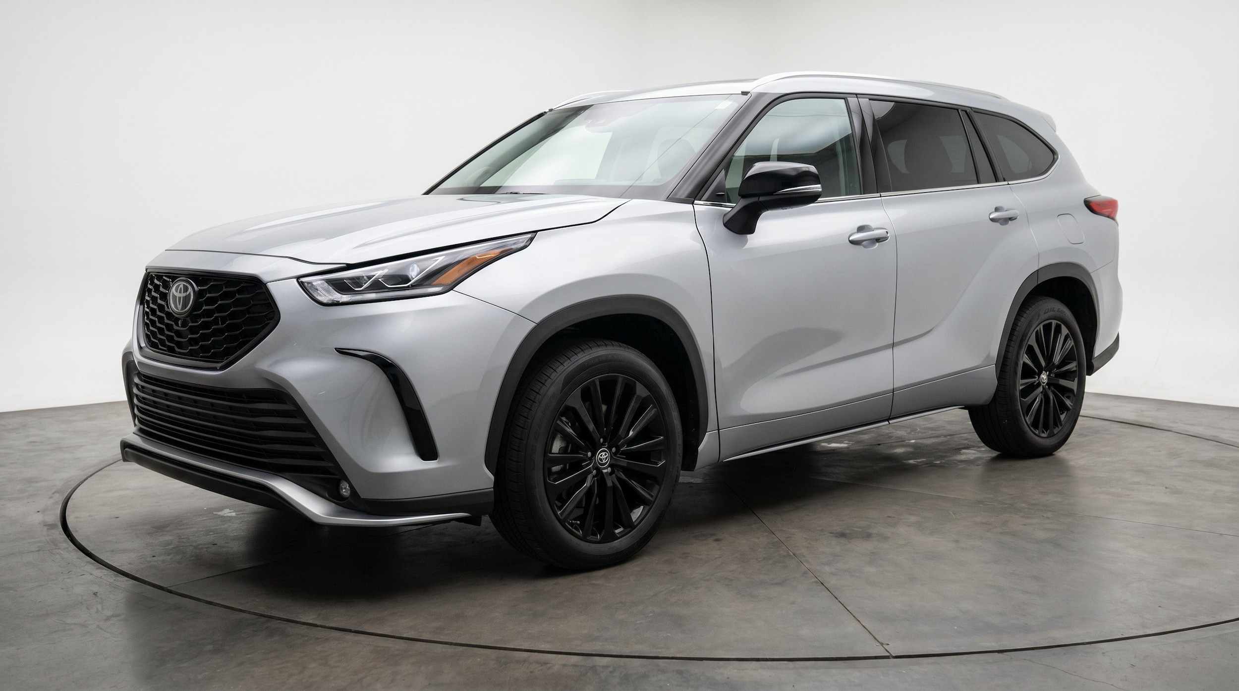 Thumbnail: 2025 Toyota Highlander - 3