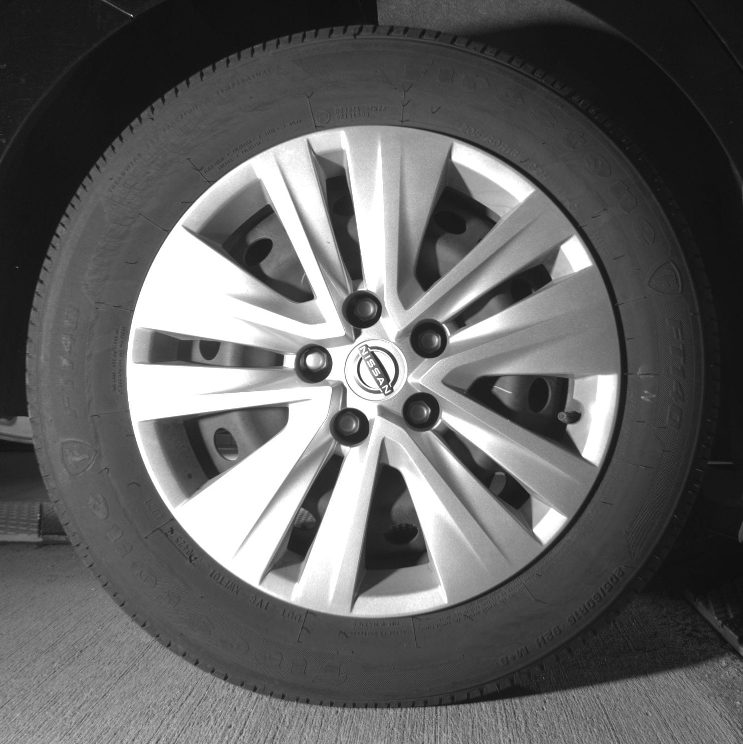 Thumbnail: 2025 Nissan Sentra - 12