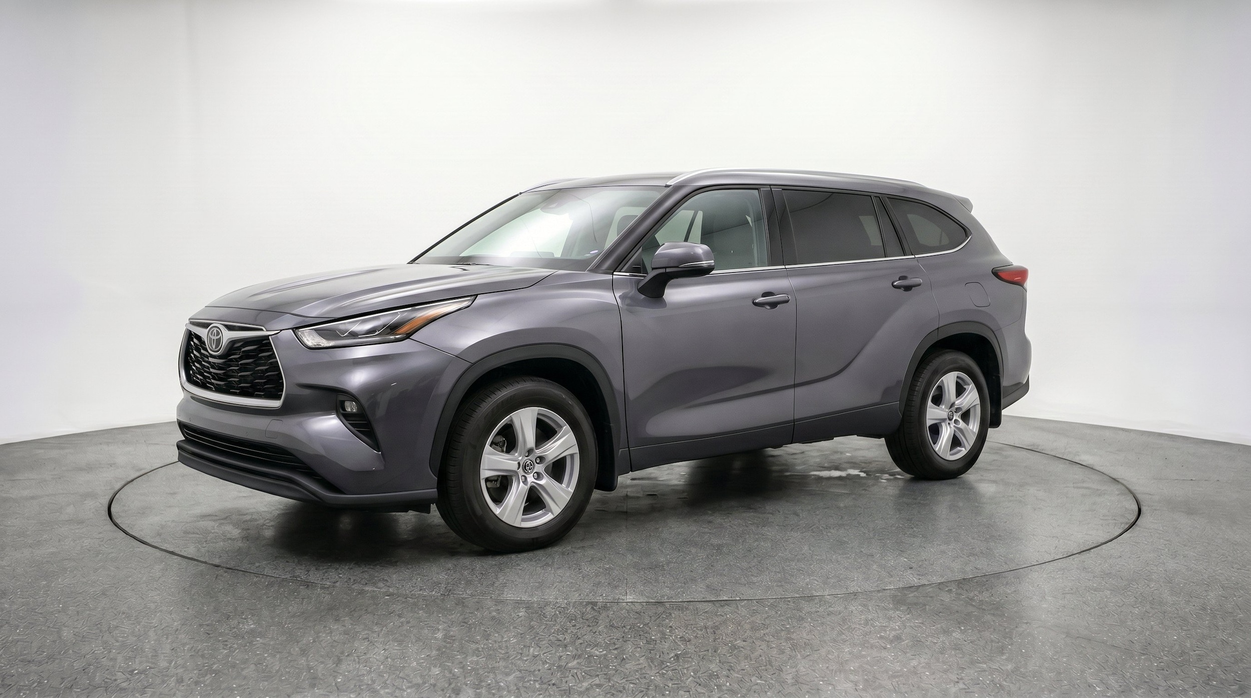 Thumbnail: 2025 Toyota Highlander - 3