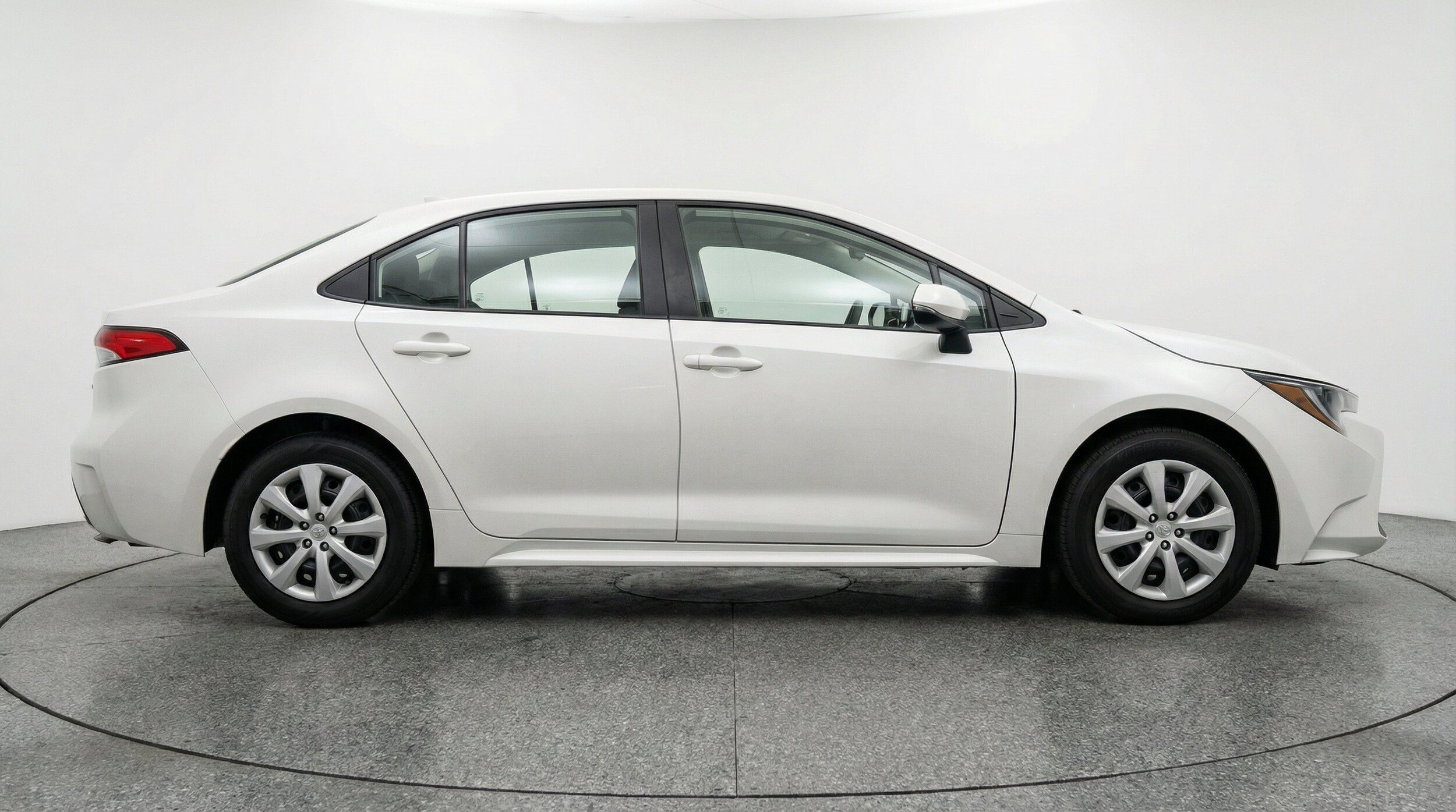 Thumbnail: 2025 Toyota Corolla - 10