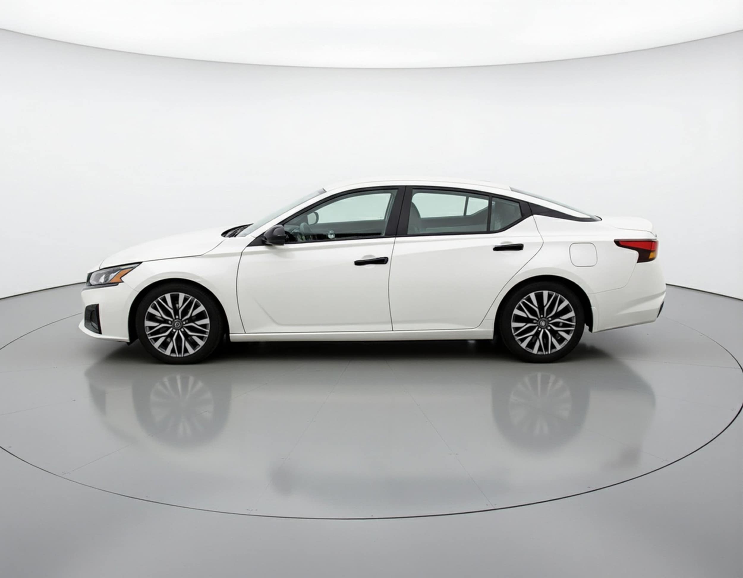 Thumbnail: 2025 Nissan Altima - 4