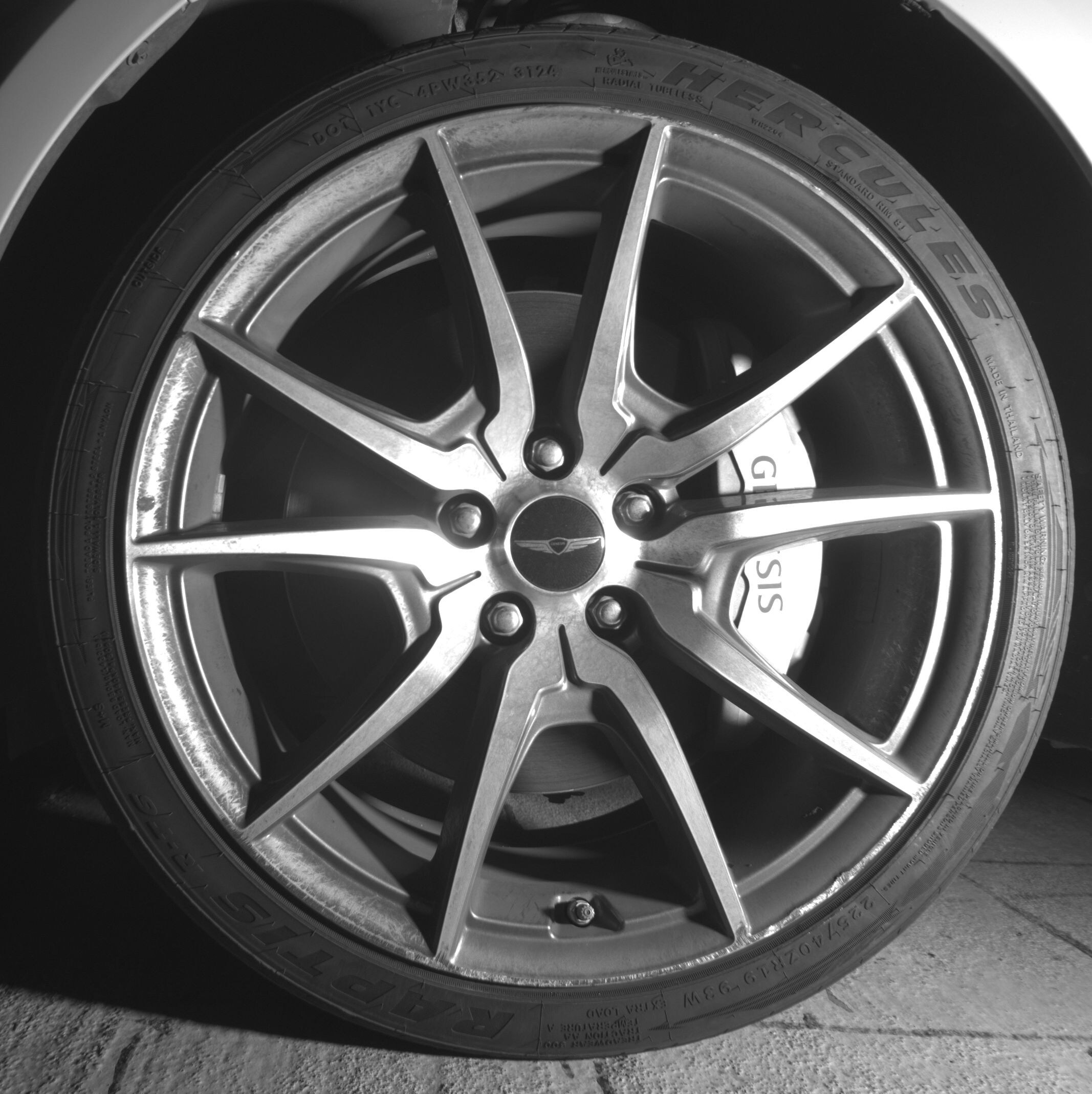 Thumbnail: 2025 Genesis G70 - 9