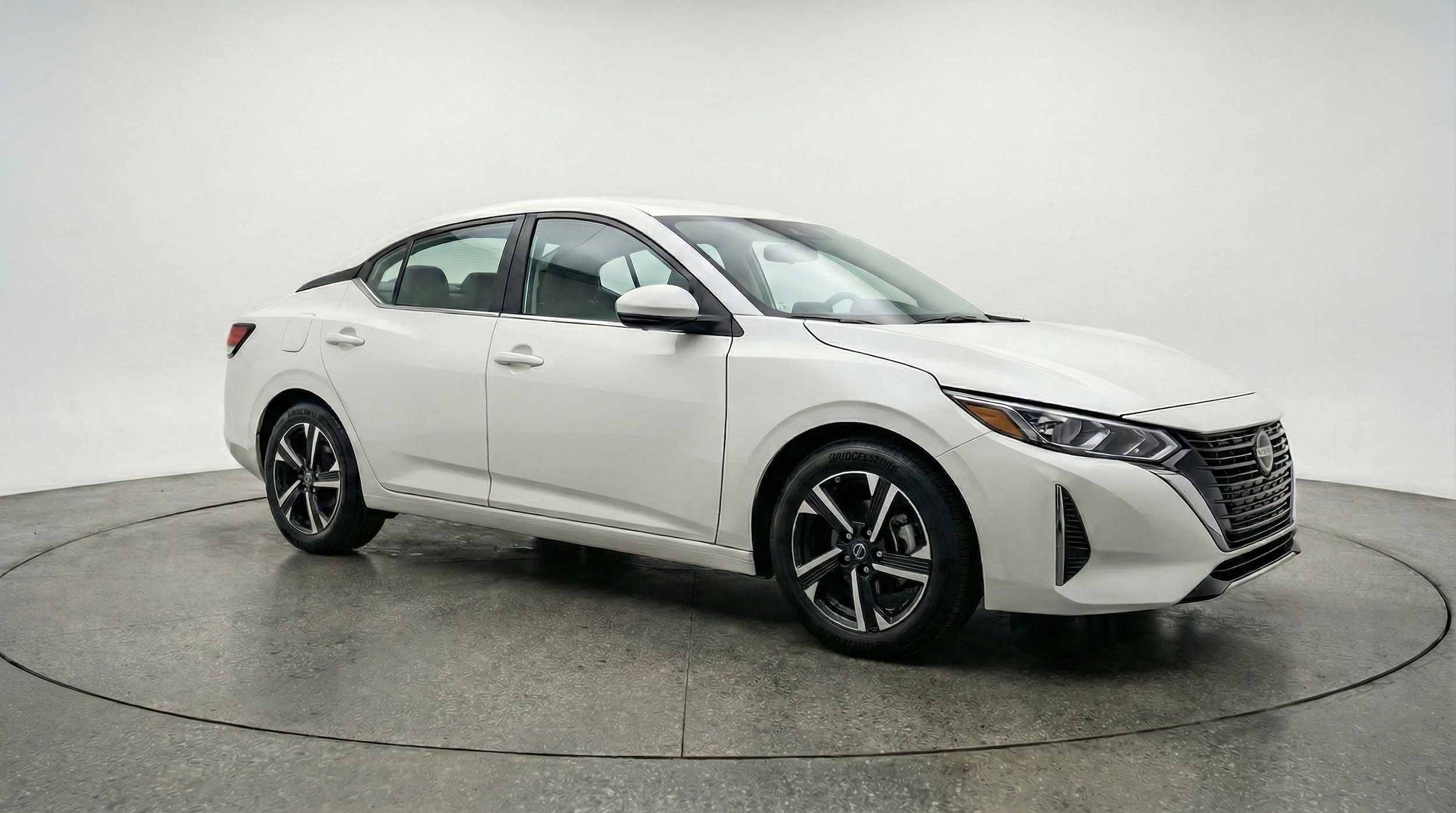 Thumbnail: 2025 Nissan Sentra - 1