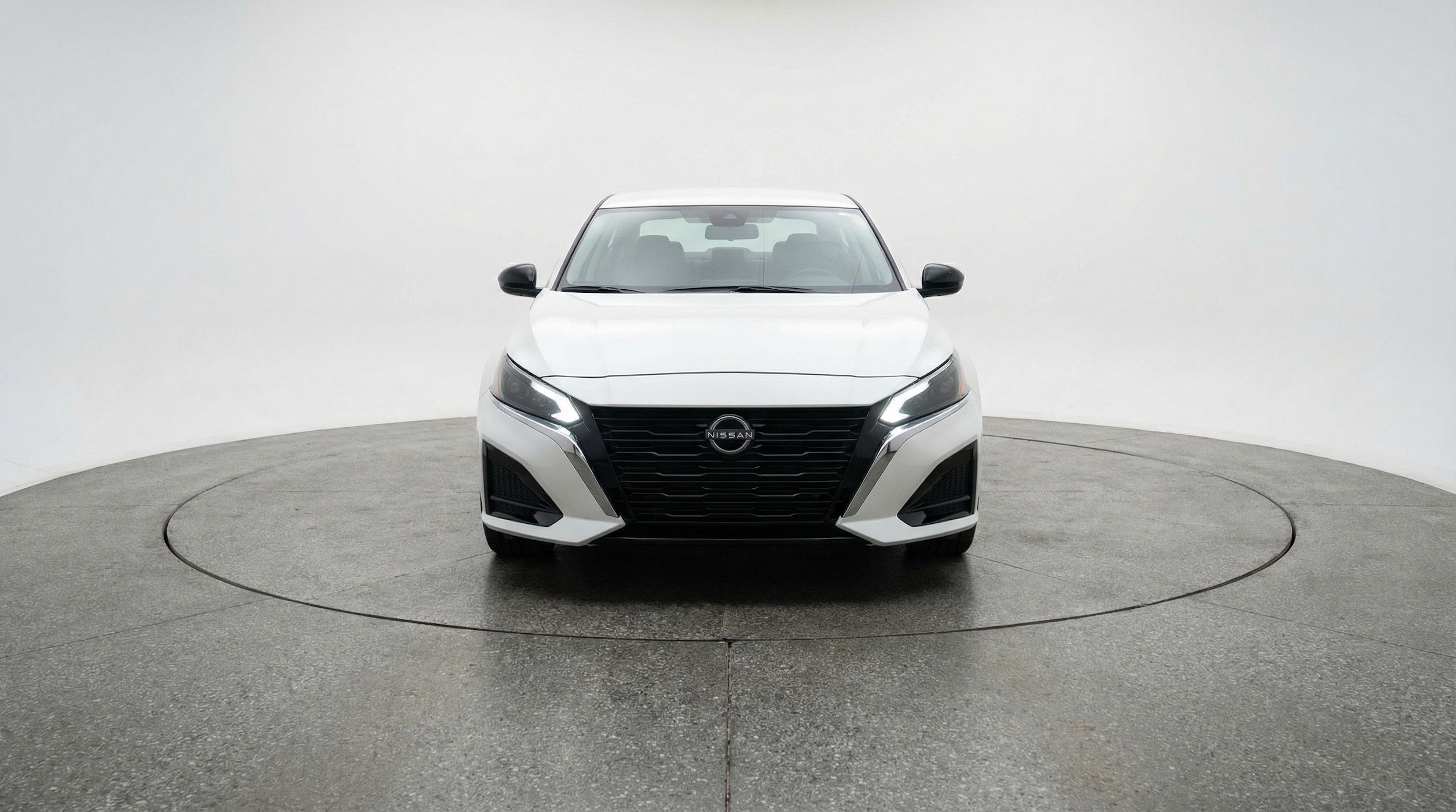 Thumbnail: 2025 Nissan Altima - 2