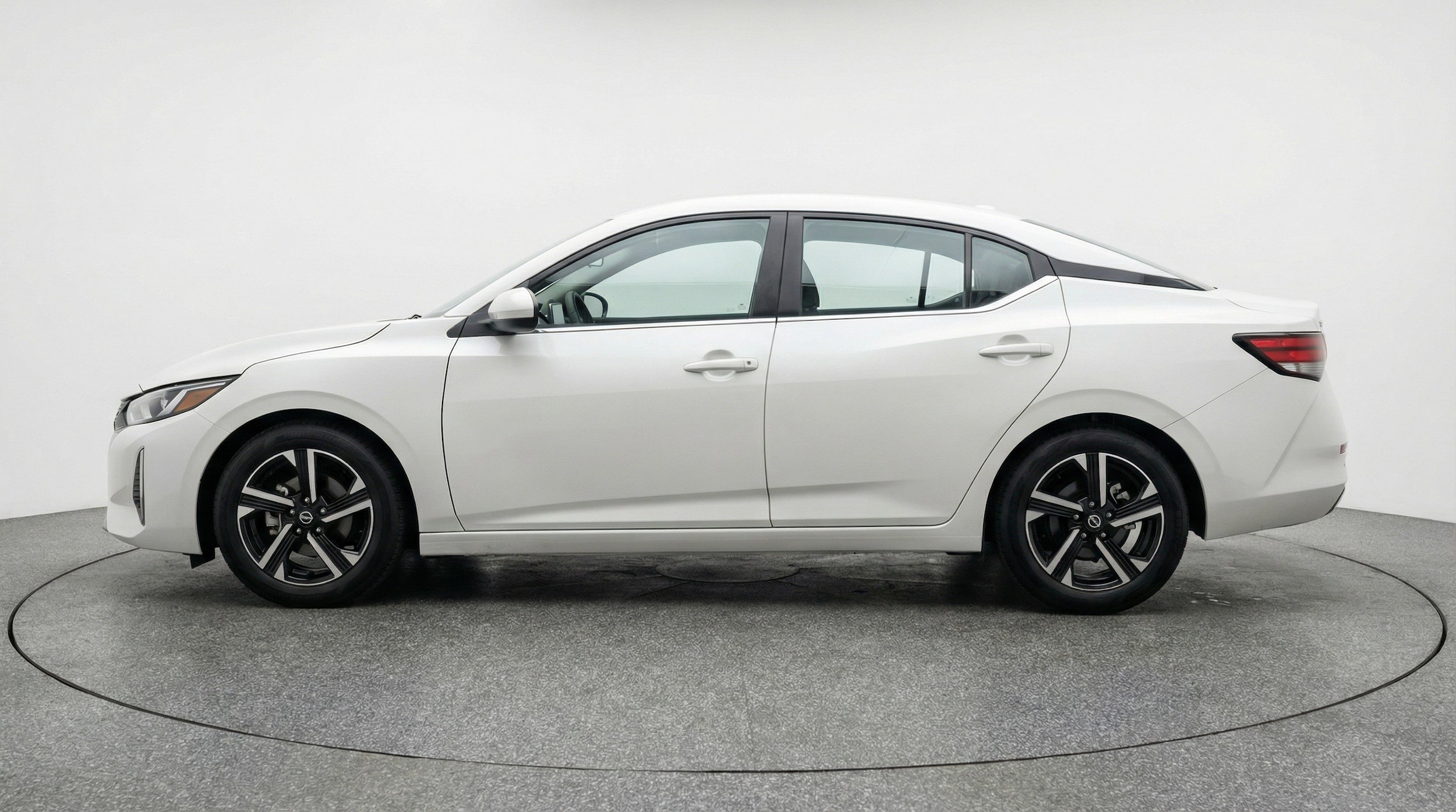 Thumbnail: 2025 Nissan Sentra - 5