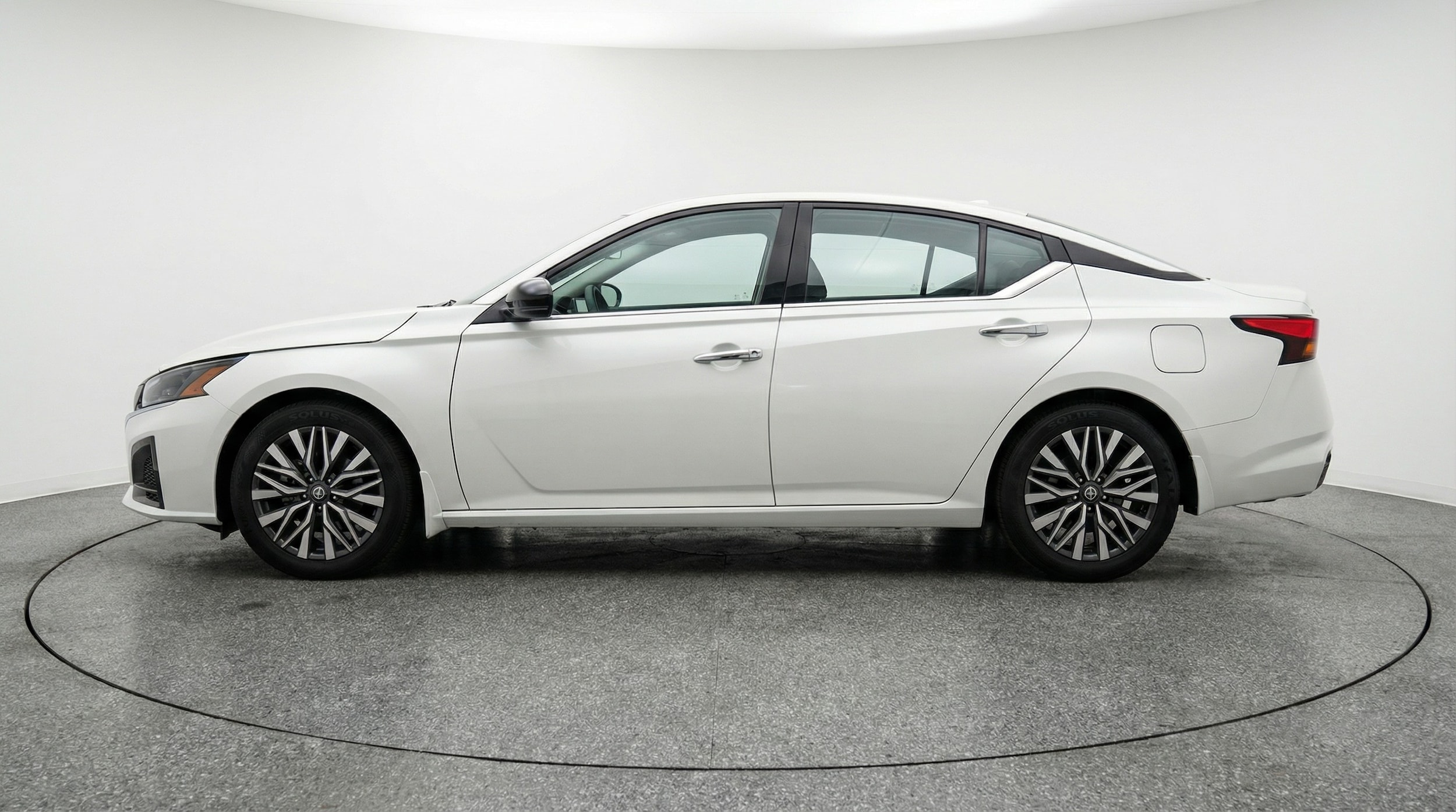 Thumbnail: 2025 Nissan Altima - 4