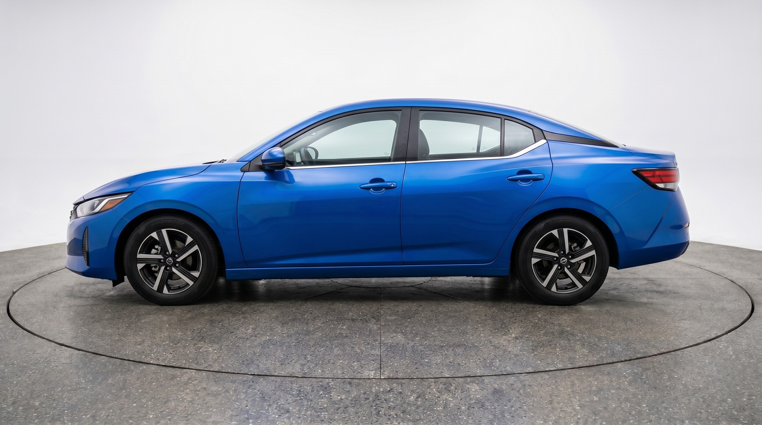 Thumbnail: 2025 Nissan Sentra - 4