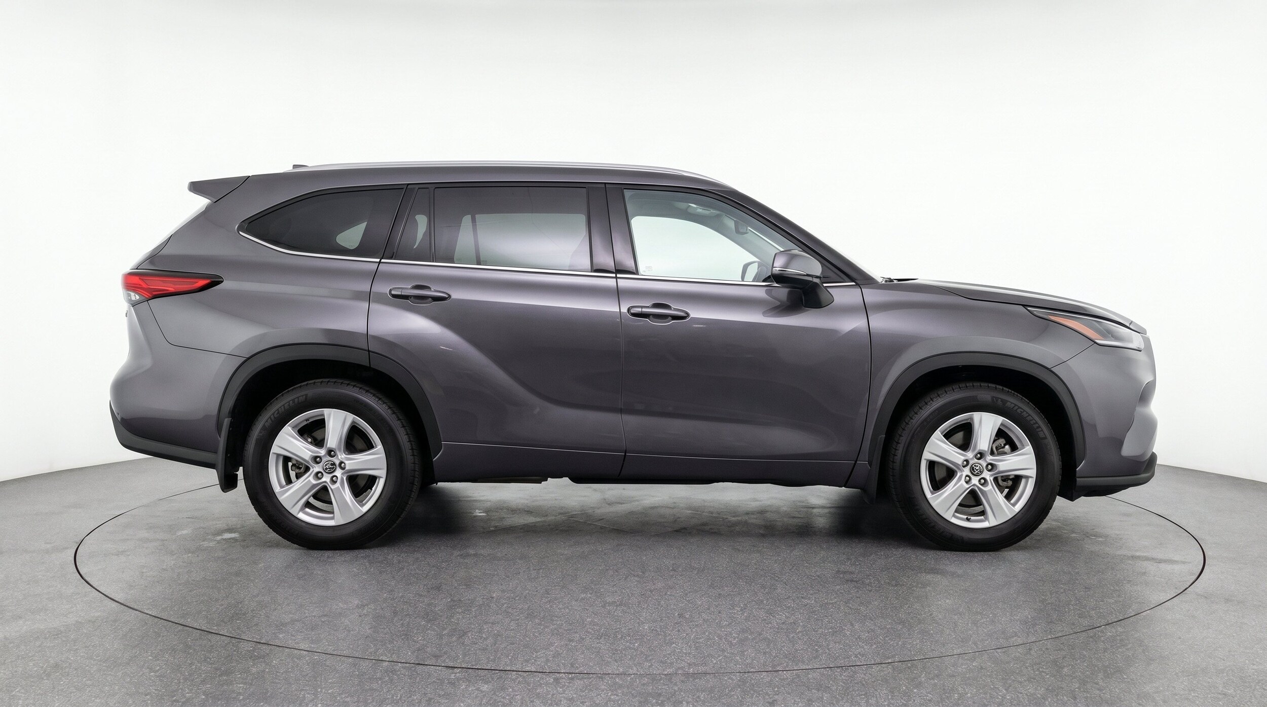 Thumbnail: 2025 Toyota Highlander - 10
