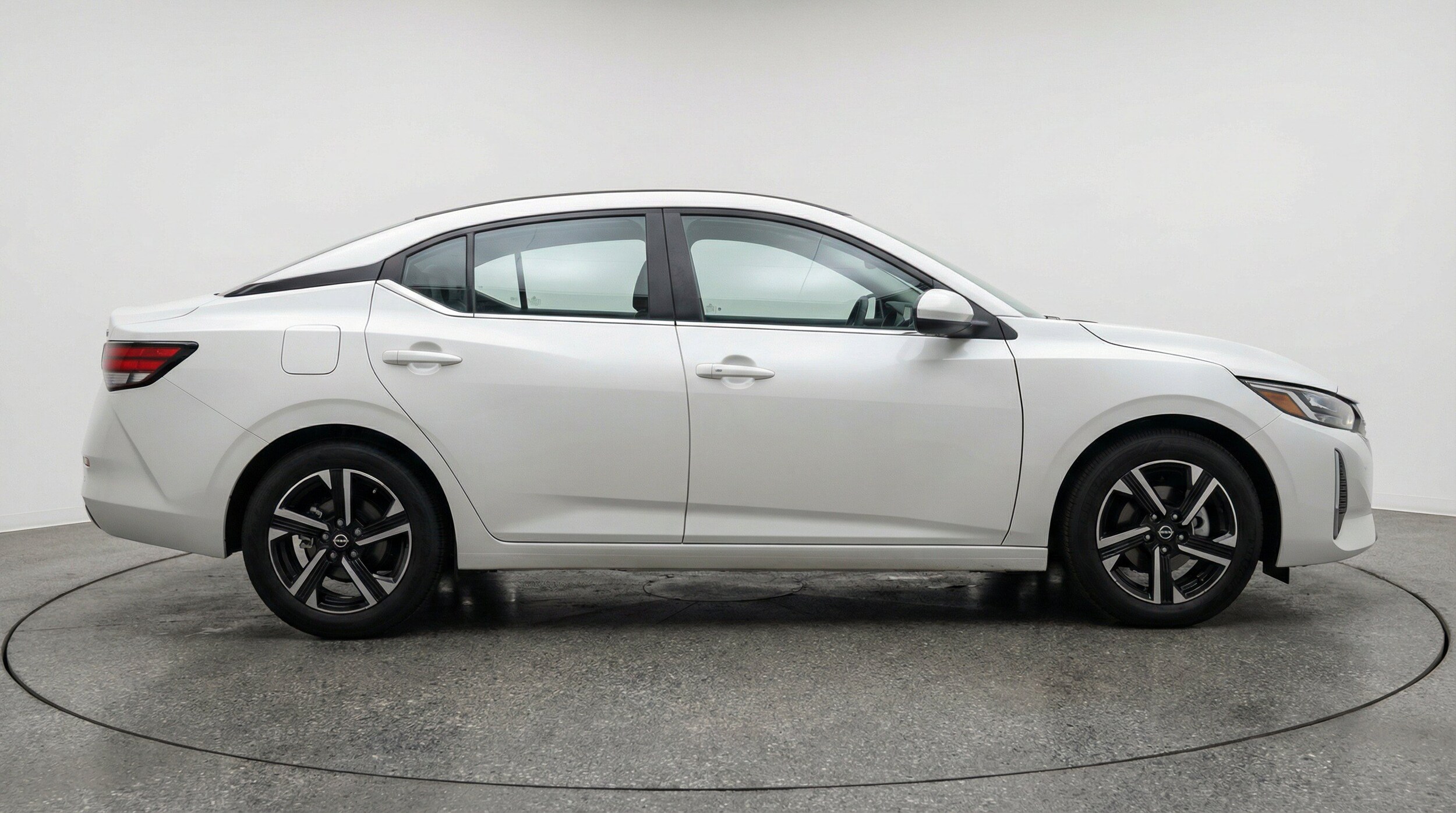 Thumbnail: 2025 Nissan Sentra - 11