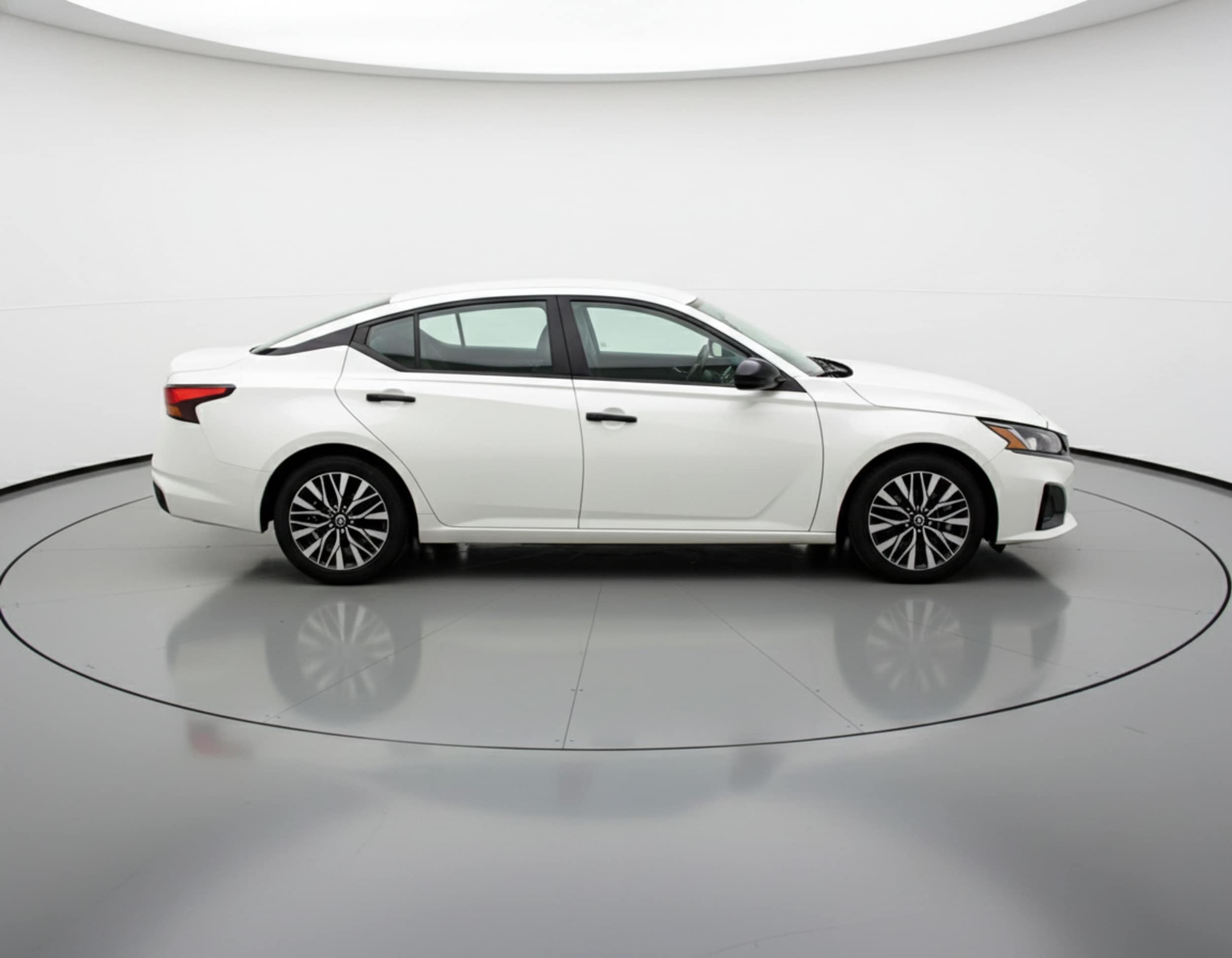 Thumbnail: 2025 Nissan Altima - 8