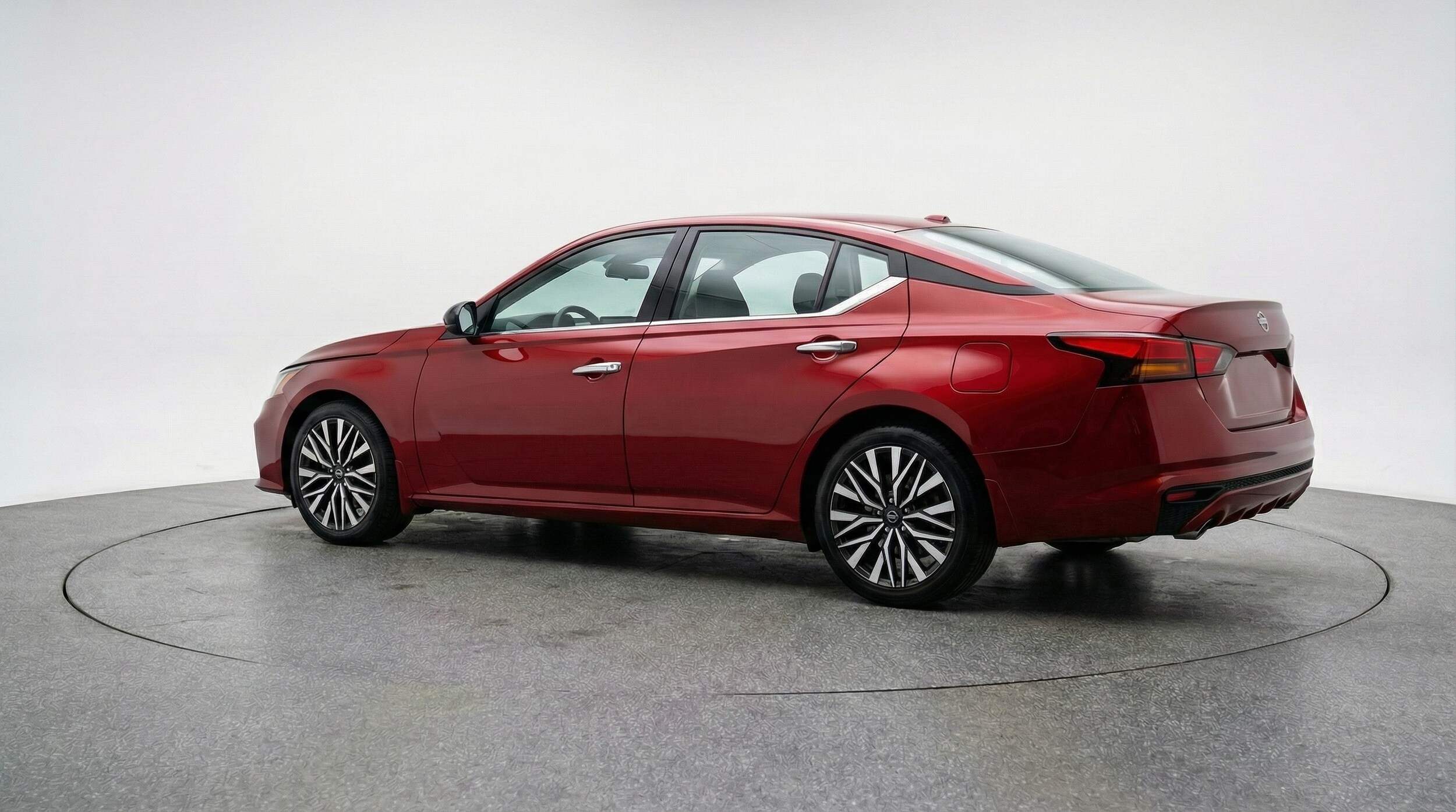 Thumbnail: 2025 Nissan Altima - 5