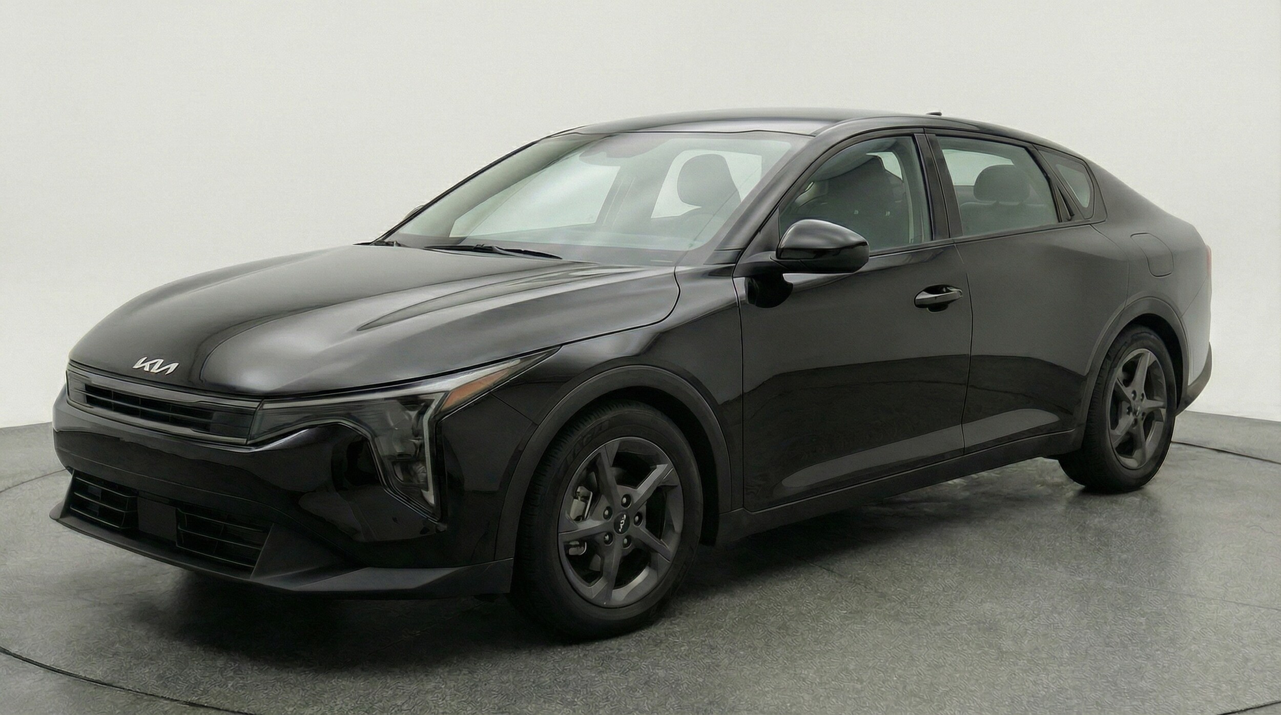 Thumbnail: 2025 Kia K4 - 3