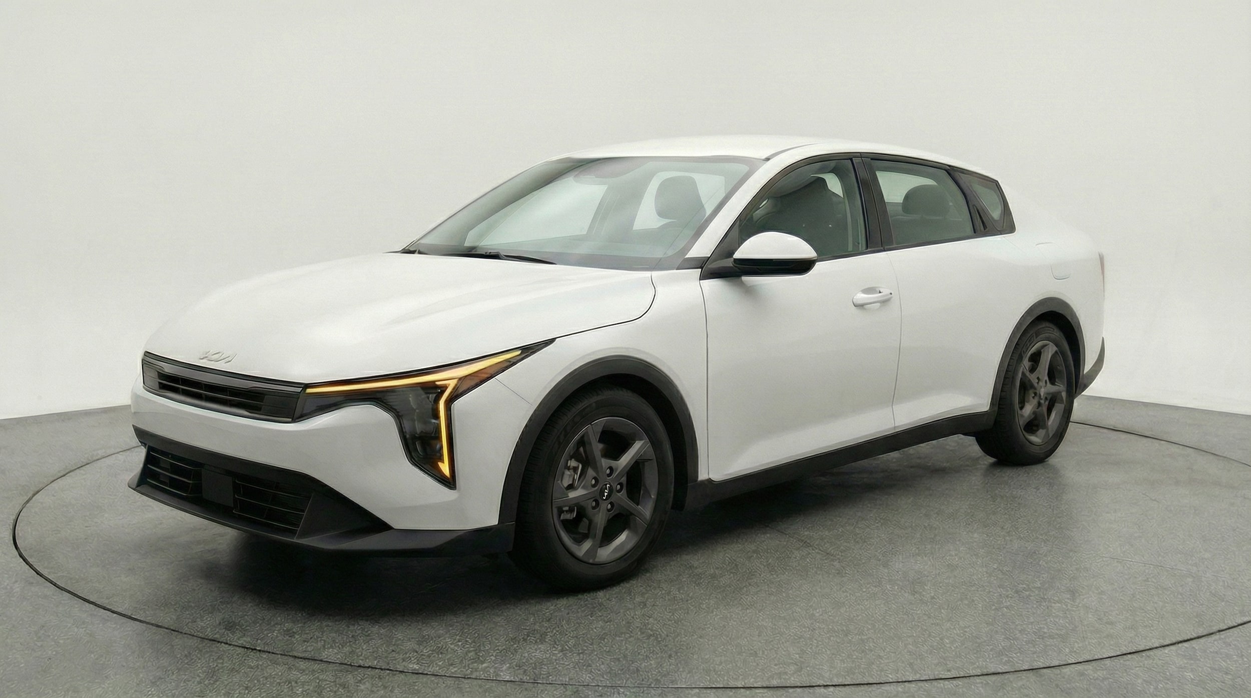 Thumbnail: 2025 Kia K4 - 3