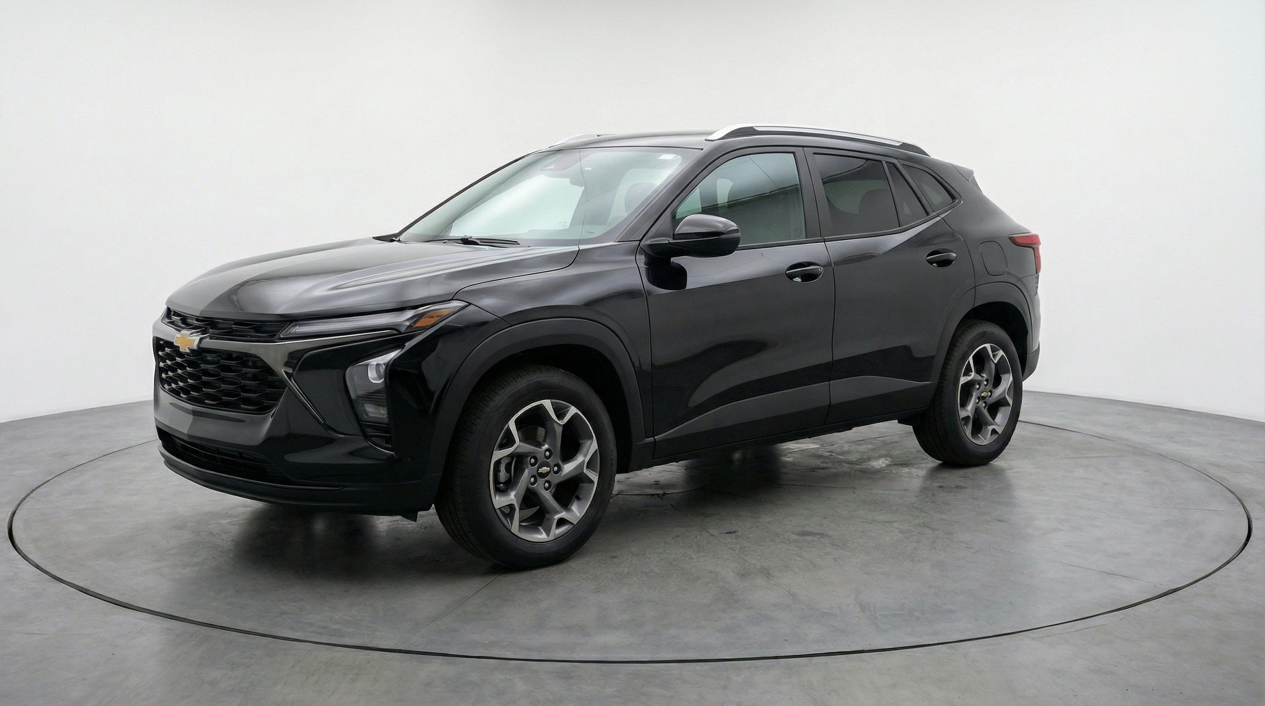 Thumbnail: 2025 Chevrolet Trax - 3