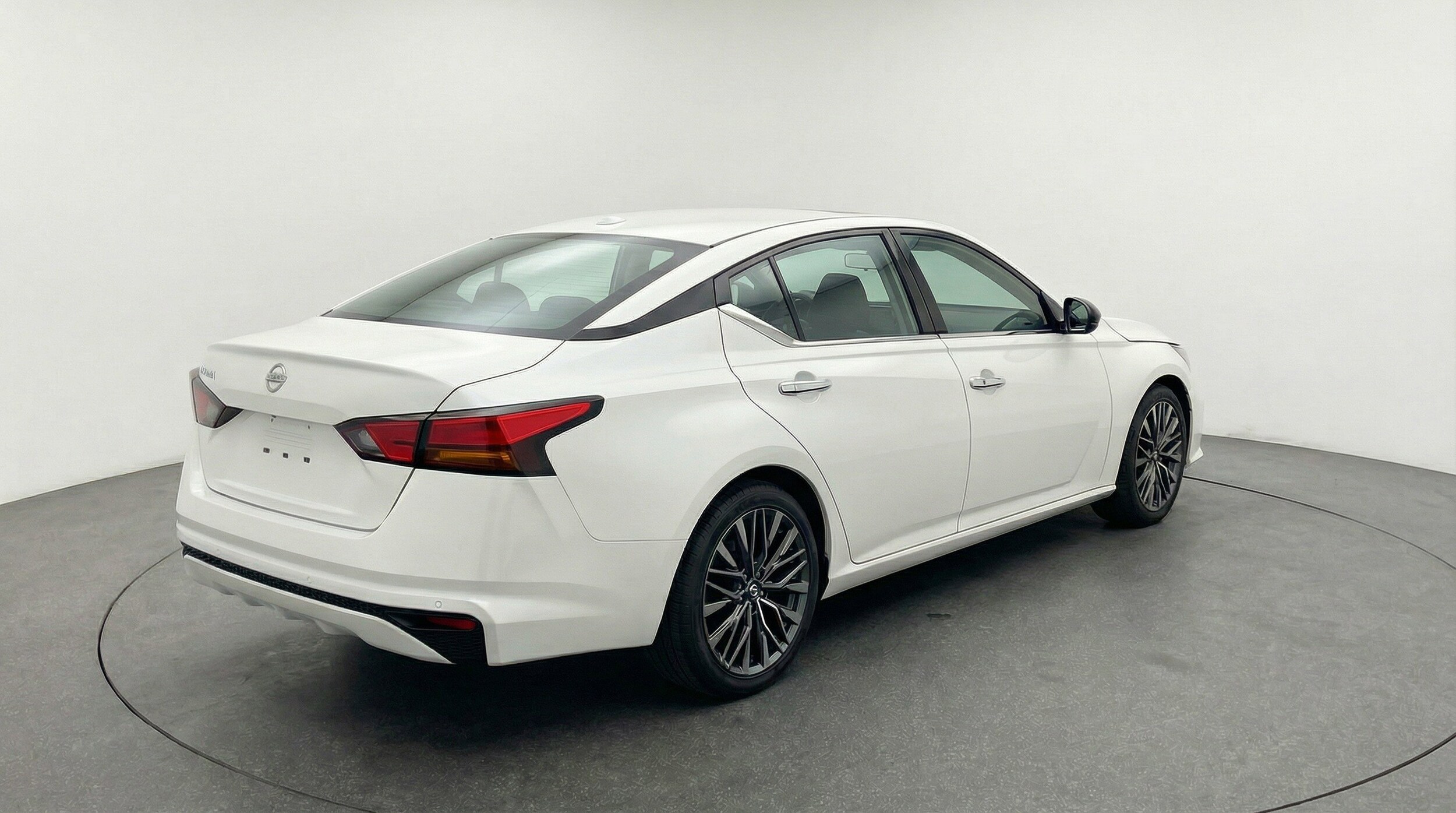 Thumbnail: 2025 Nissan Altima - 9