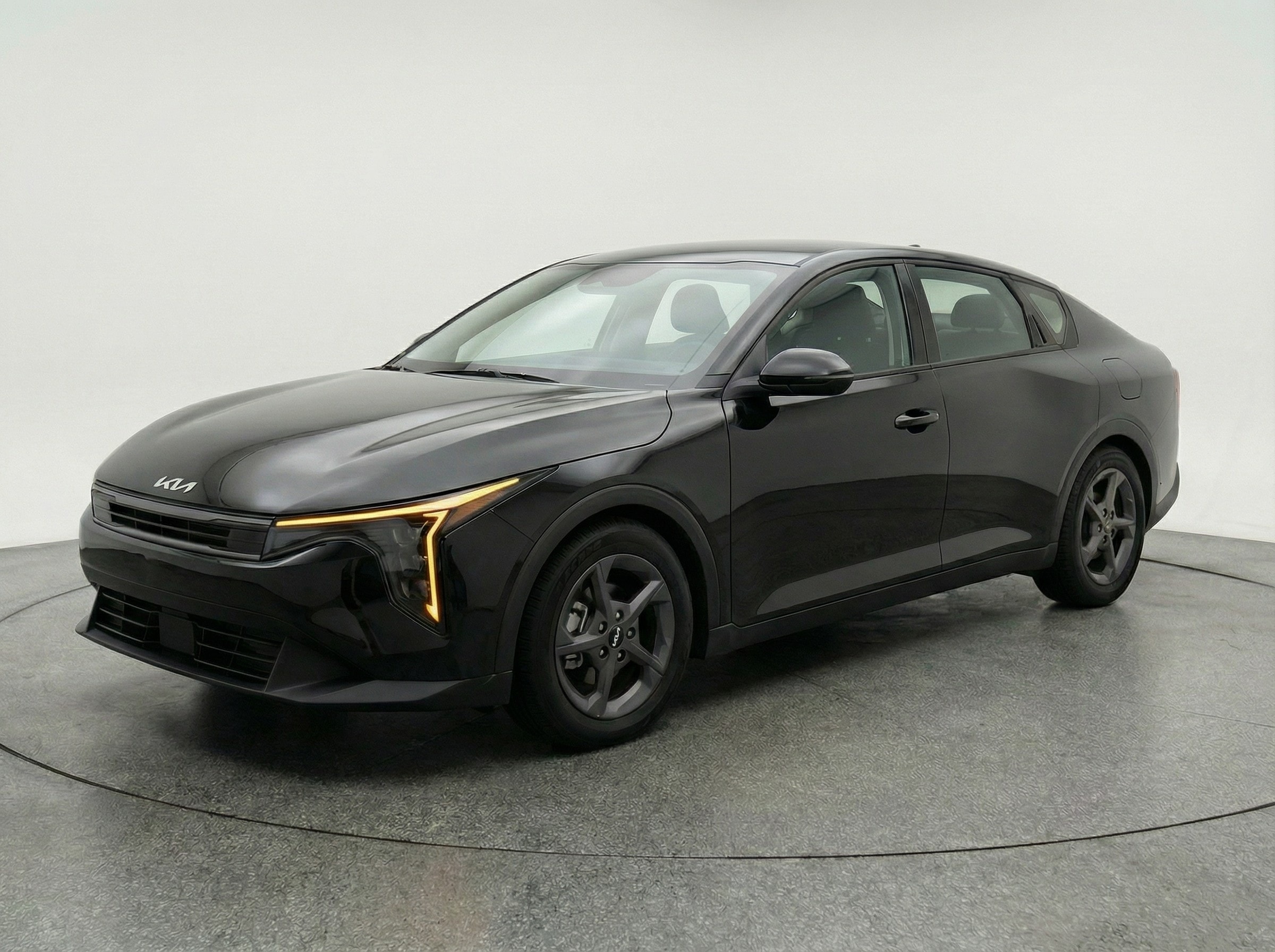 Thumbnail: 2025 Kia K4 - 3