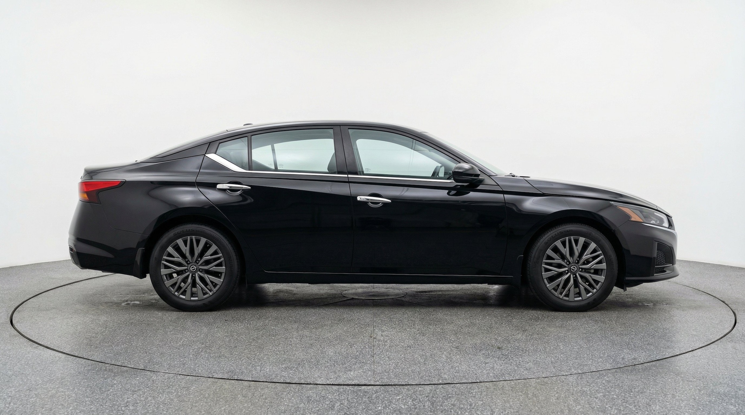 Thumbnail: 2025 Nissan Altima - 11
