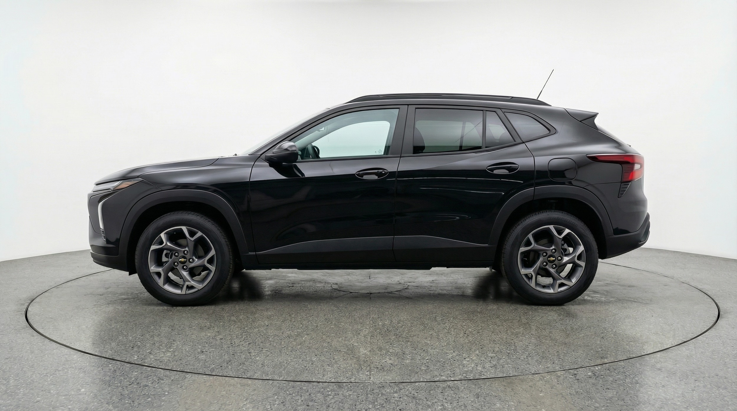 Thumbnail: 2025 Chevrolet Trax - 4