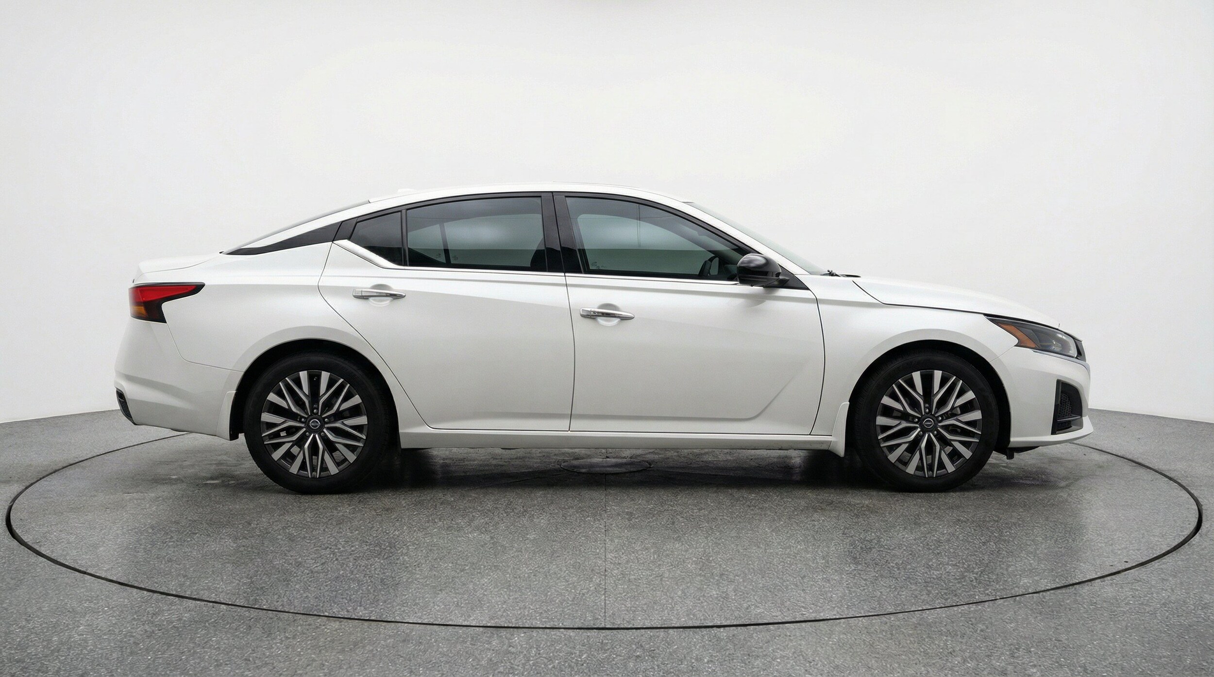 Thumbnail: 2025 Nissan Altima - 11