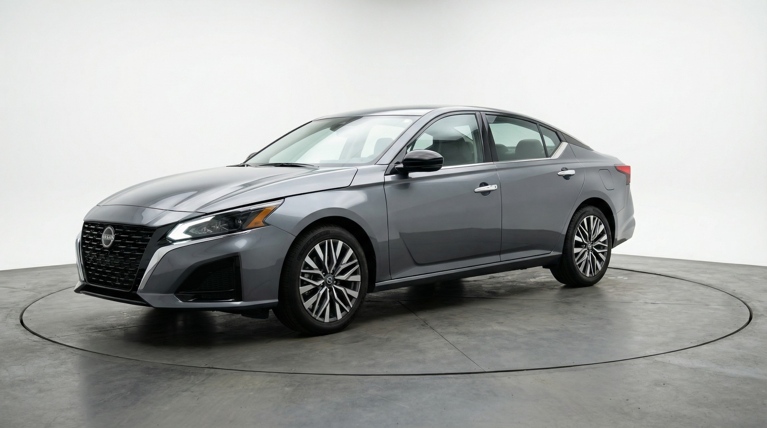 Thumbnail: 2025 Nissan Altima - 3