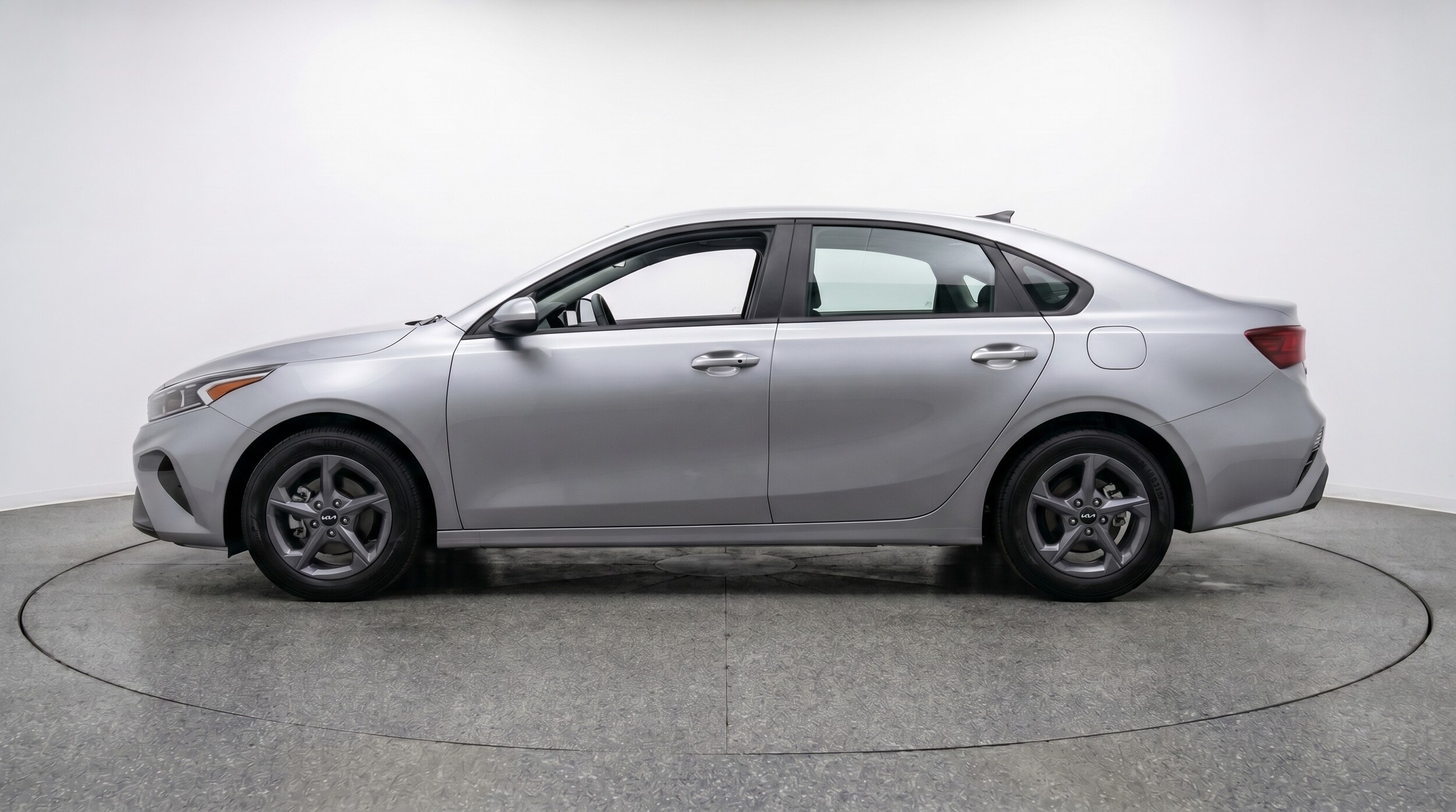 Thumbnail: 2025 Kia K4 - 4