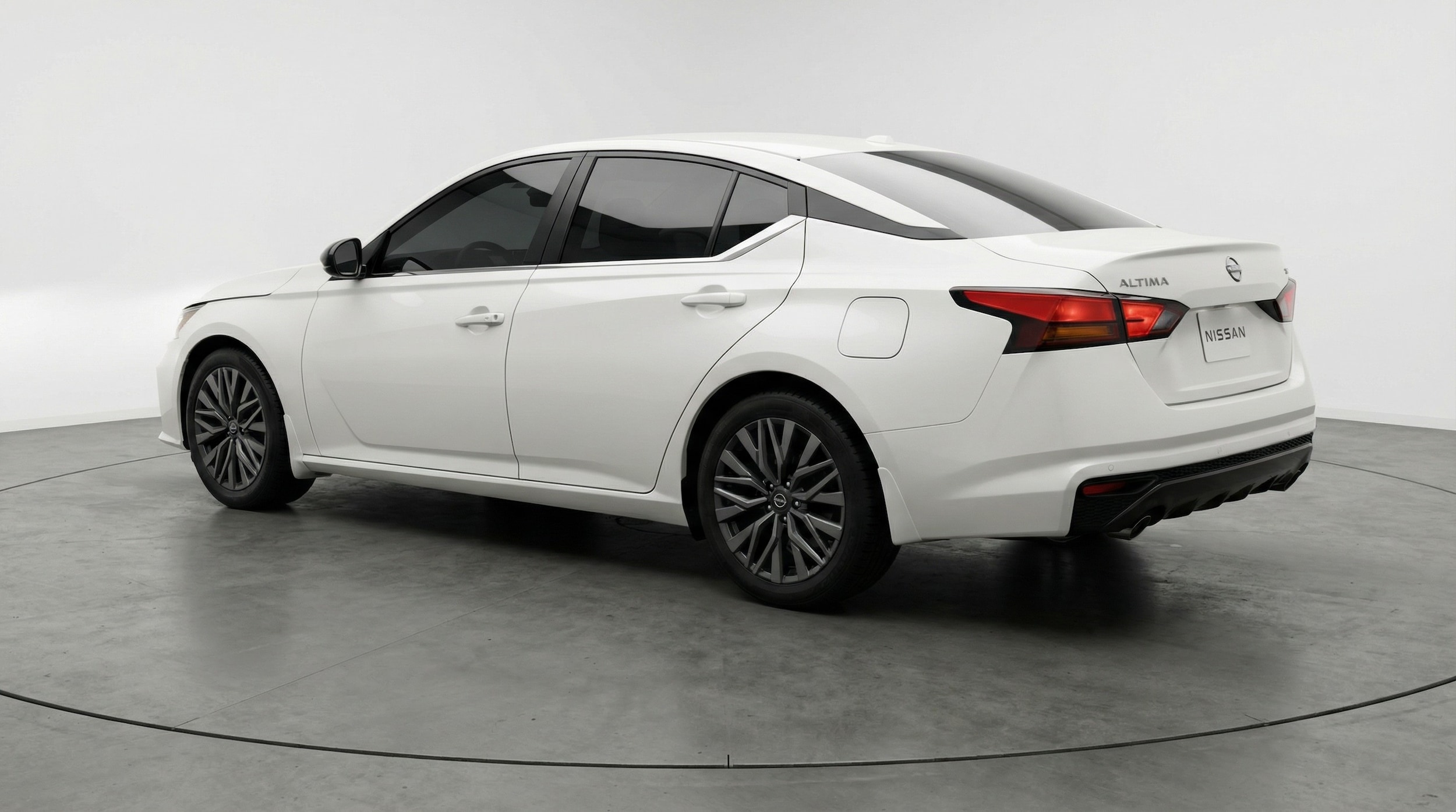 Thumbnail: 2025 Nissan Altima - 5