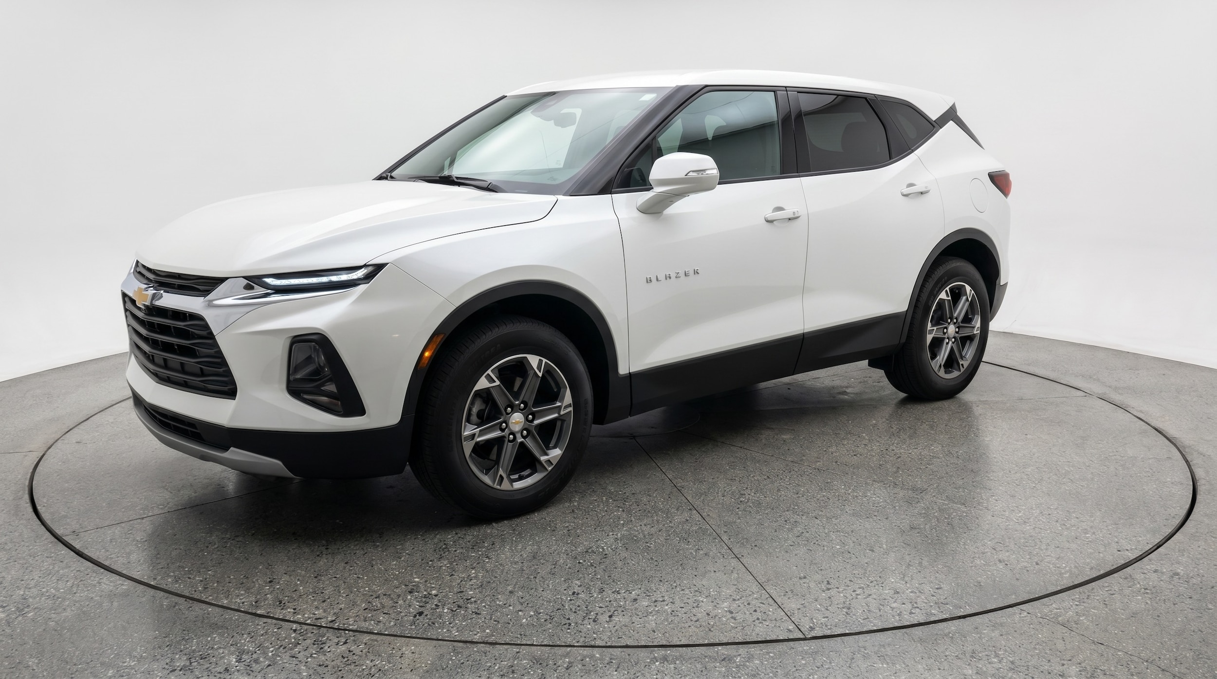 Thumbnail: 2026 Chevrolet Blazer - 3