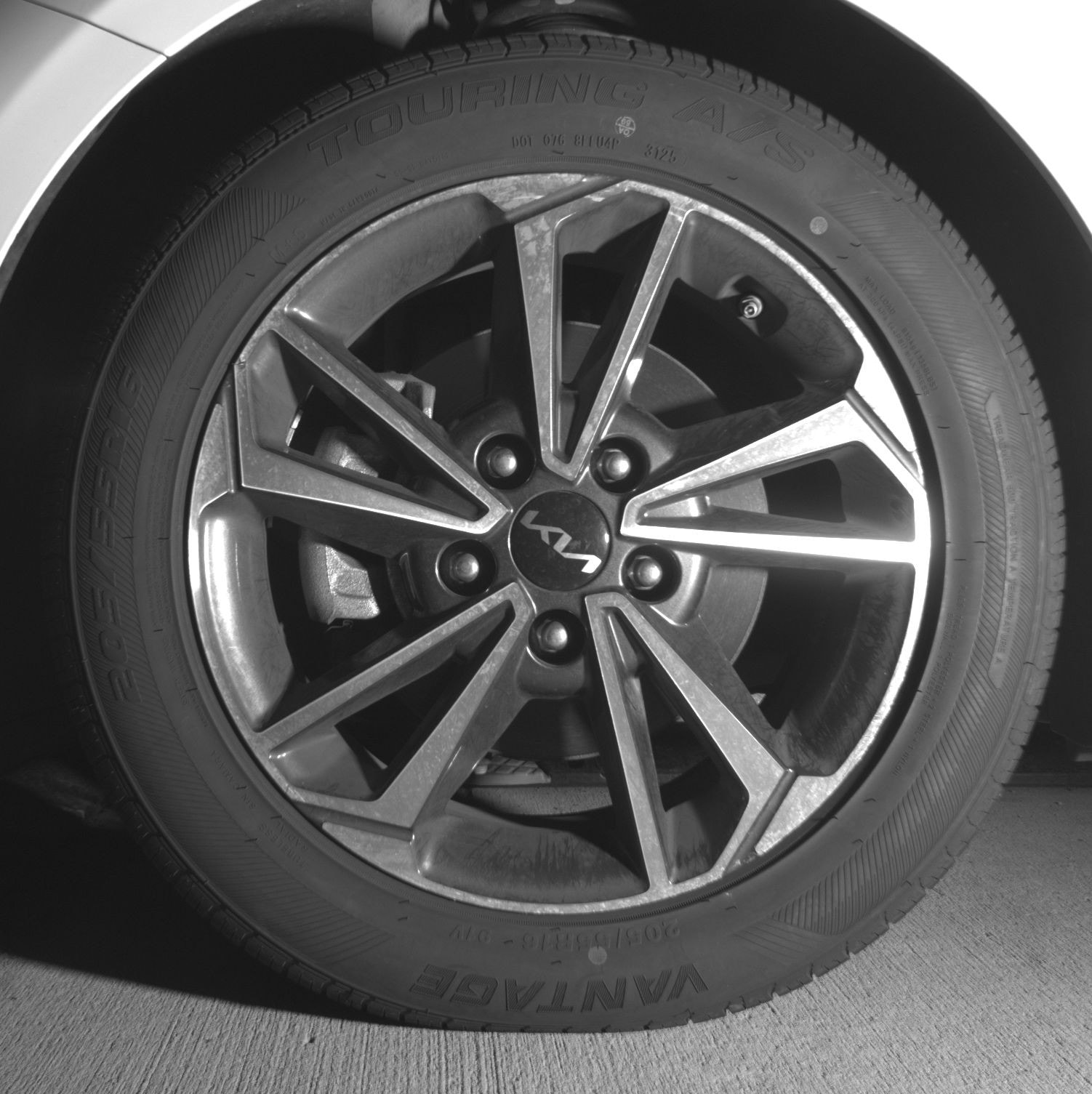 Thumbnail: 2024 Kia Forte - 9