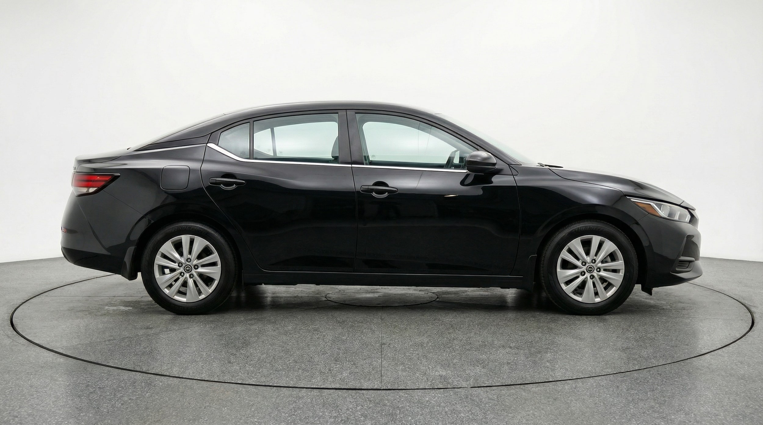 Thumbnail: 2025 Nissan Sentra - 8