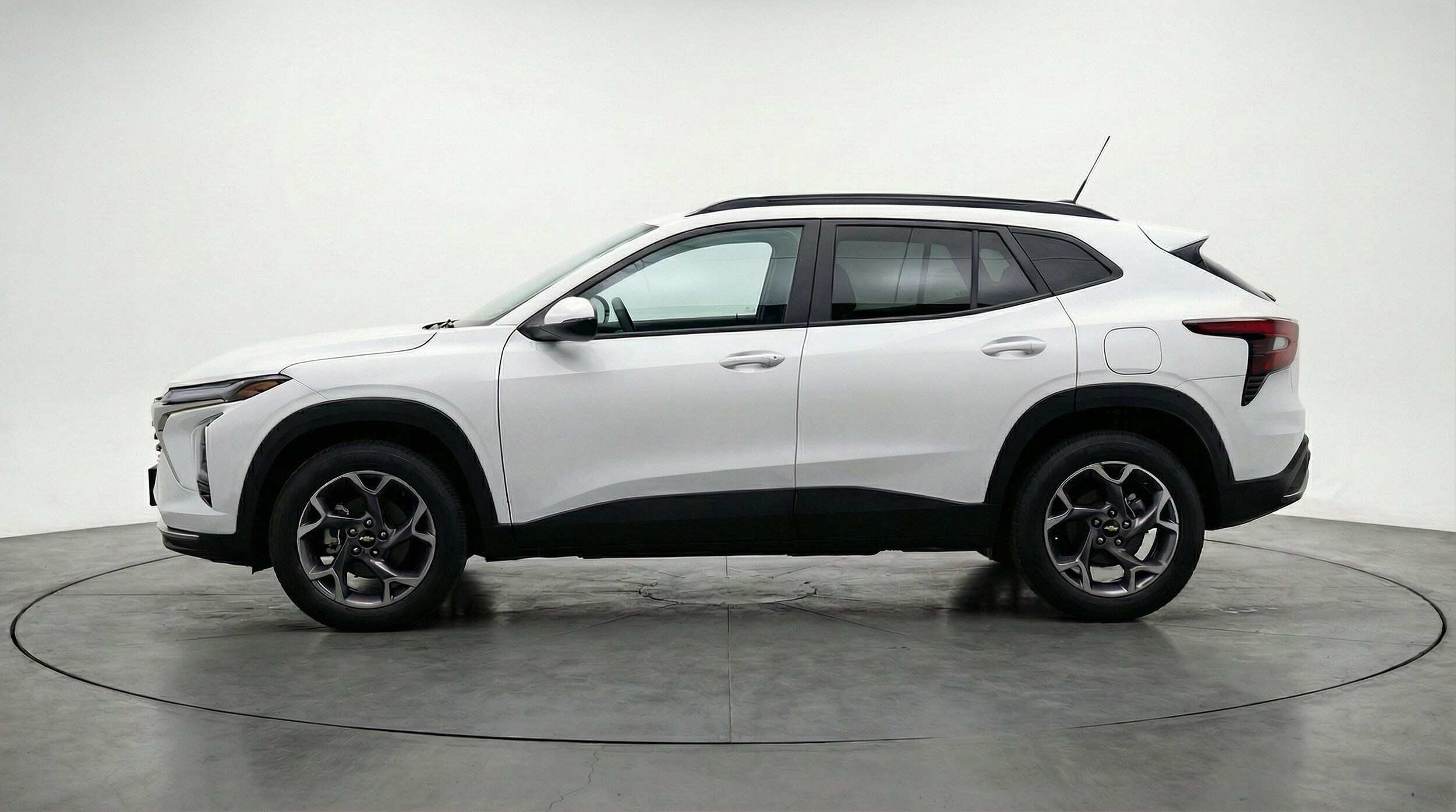 Thumbnail: 2025 Chevrolet Trax - 5