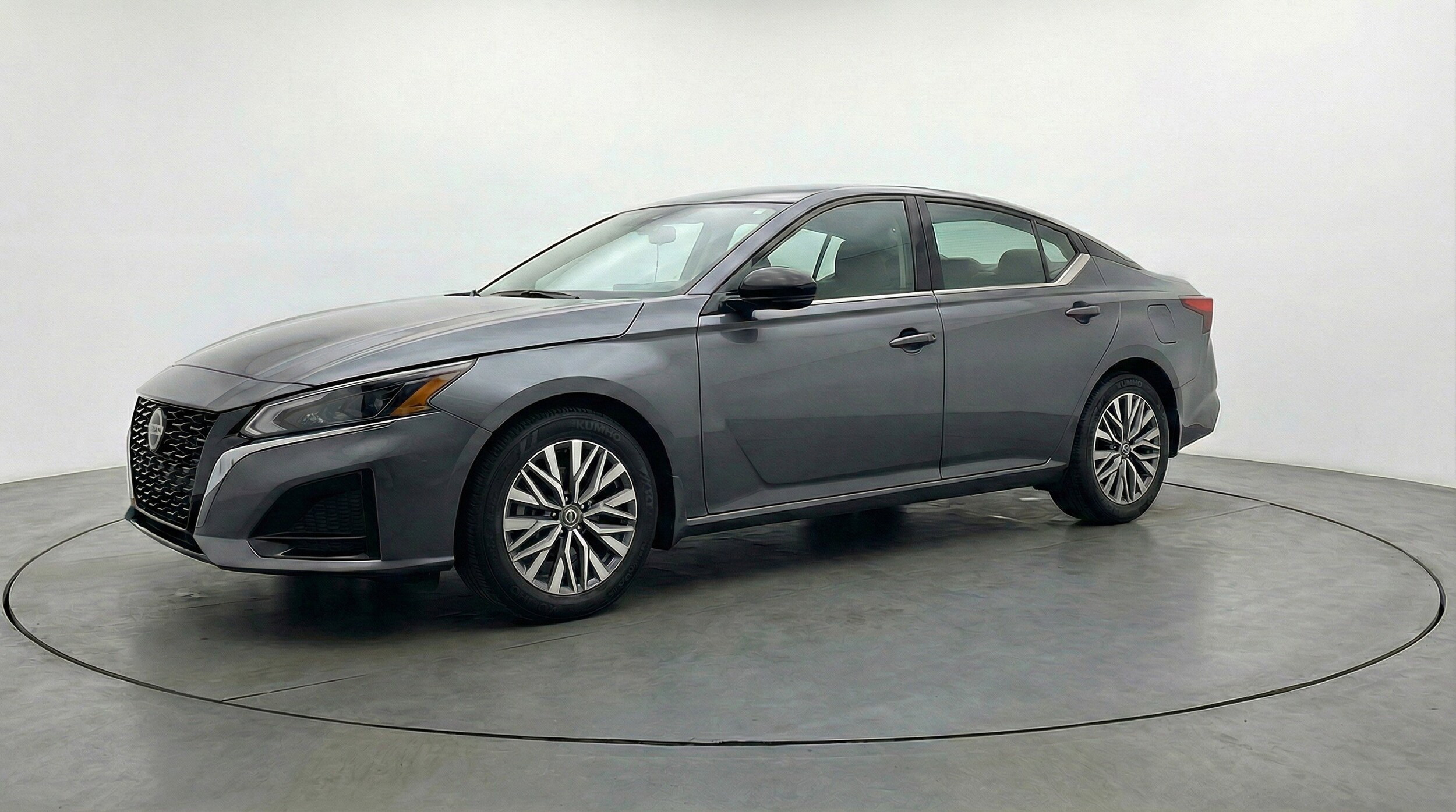 Thumbnail: 2025 Nissan Altima - 3