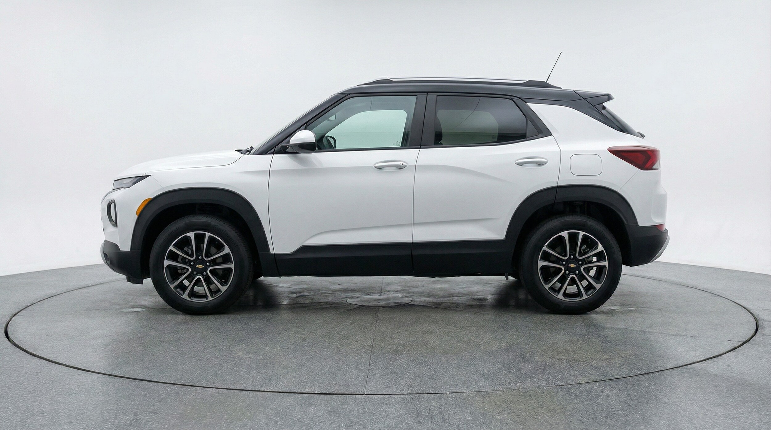 Thumbnail: 2025 Chevrolet TrailBlazer - 4