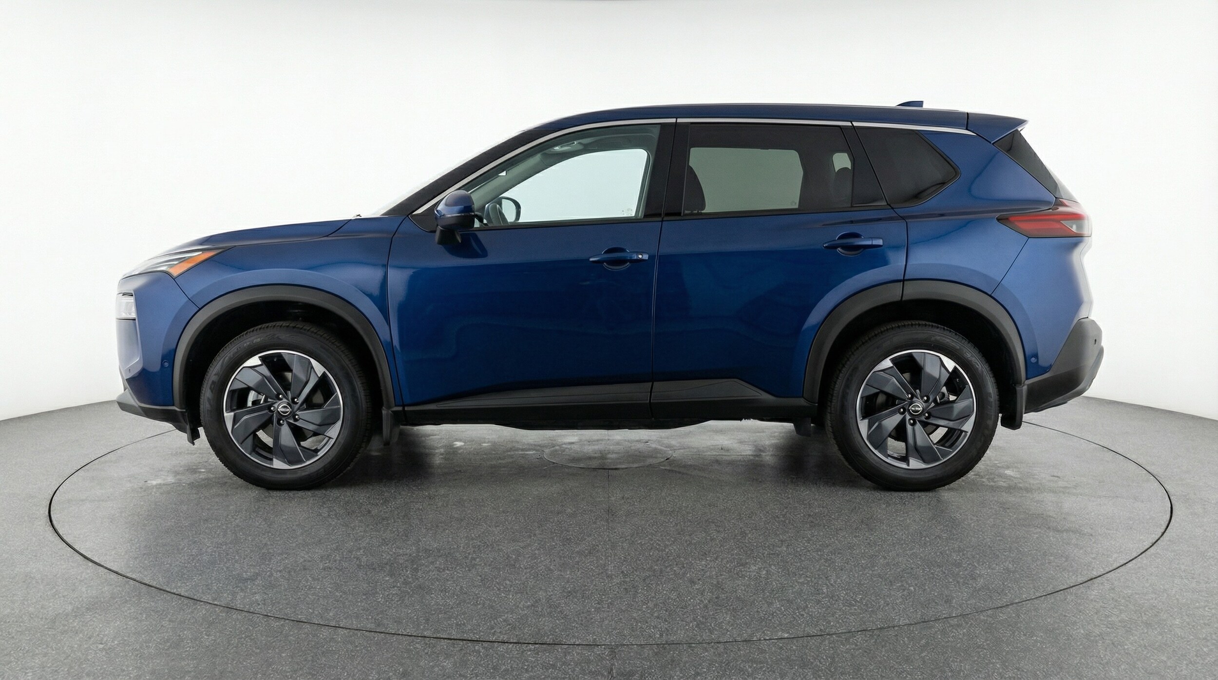 Thumbnail: 2025 Nissan Rogue - 4