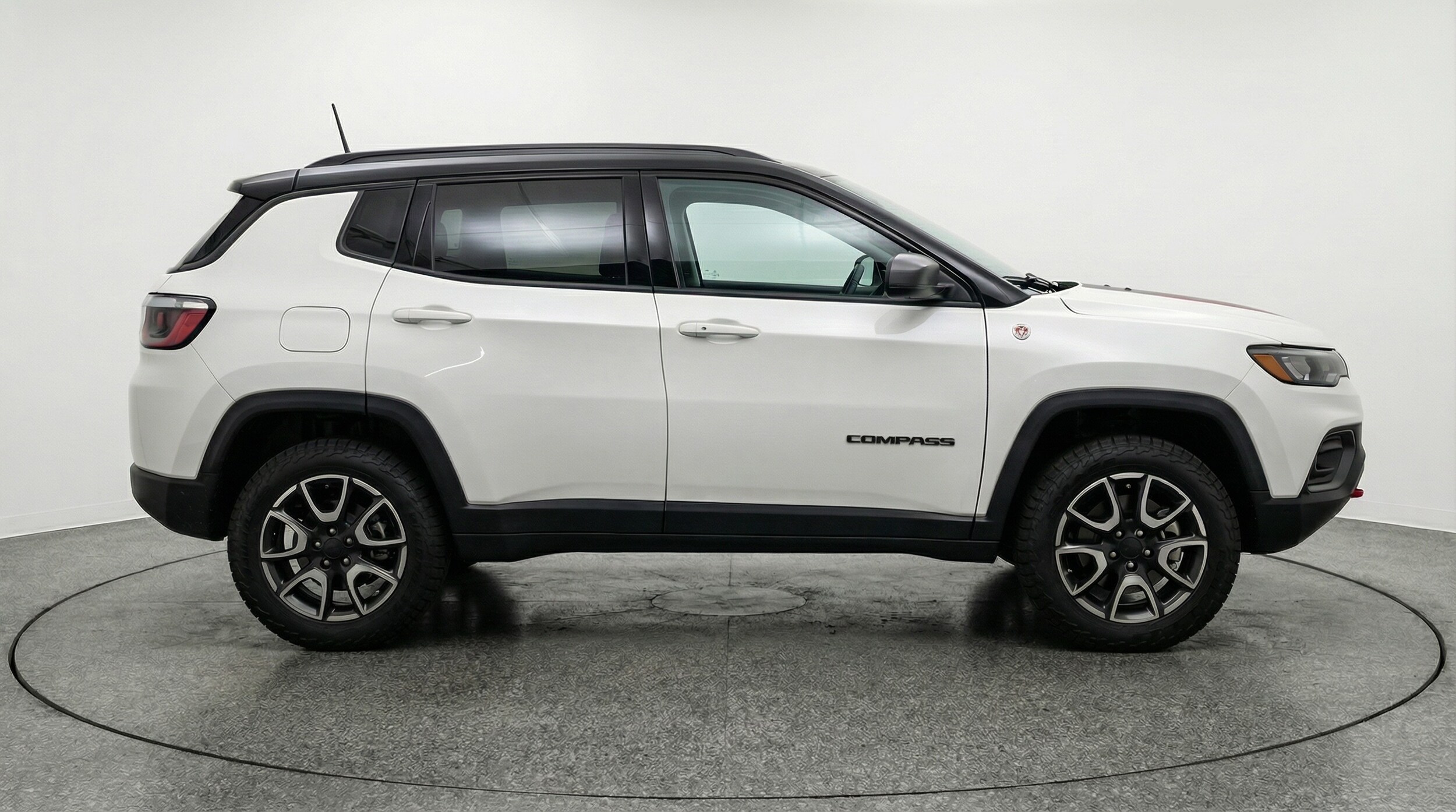 Thumbnail: 2025 Jeep Compass - 8