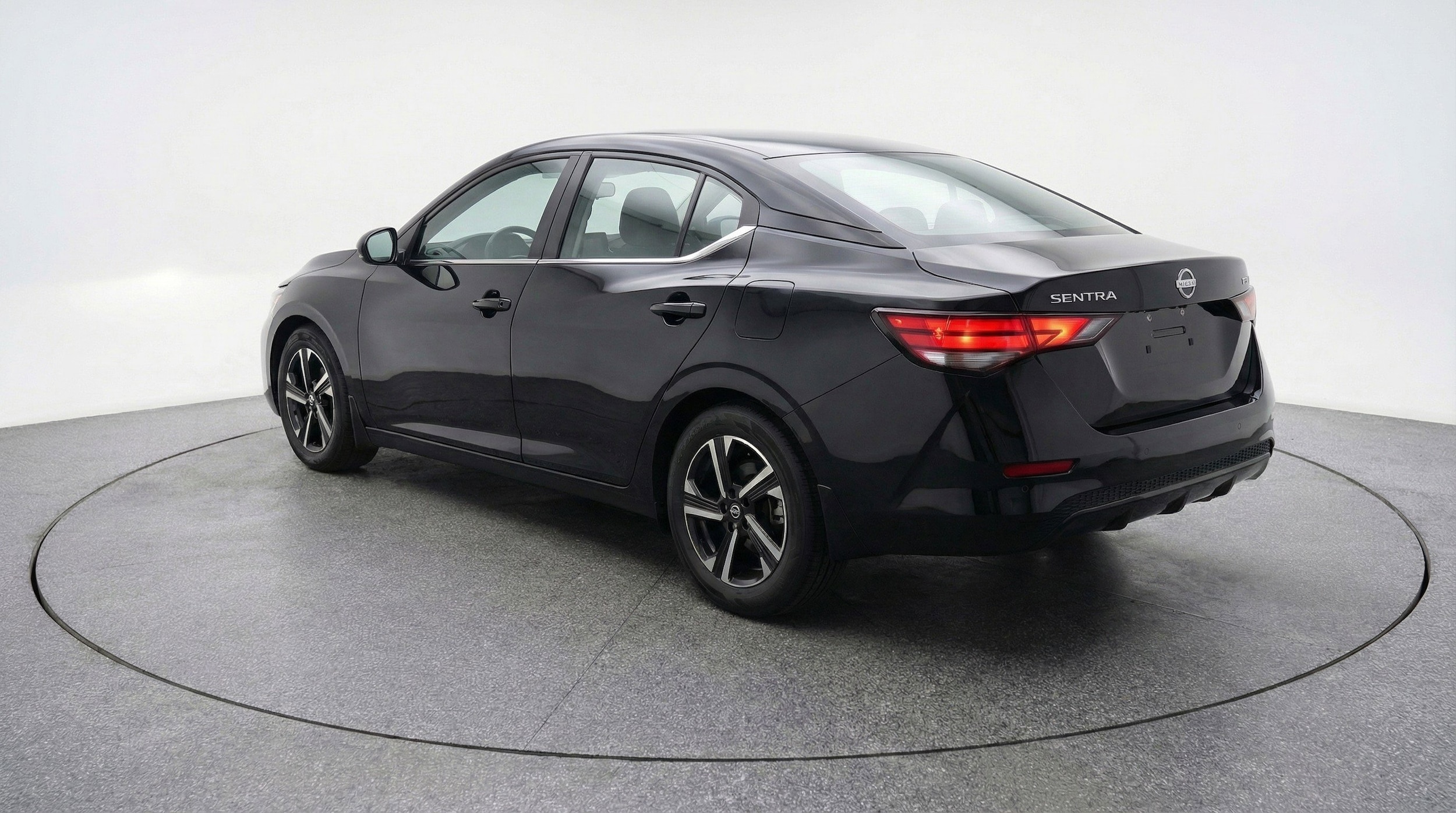 Thumbnail: 2025 Nissan Sentra - 6