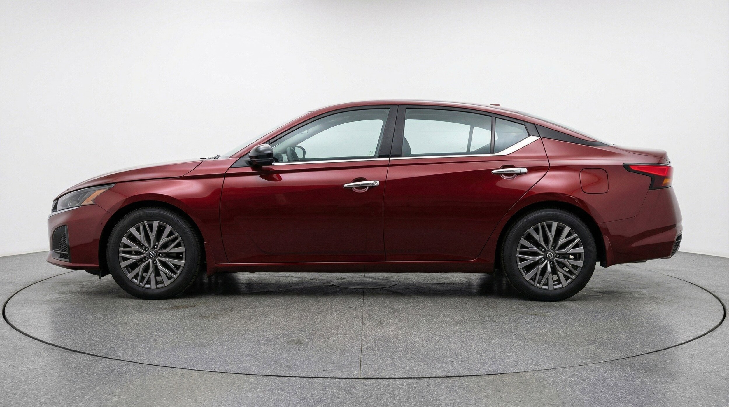 Thumbnail: 2025 Nissan Altima - 5