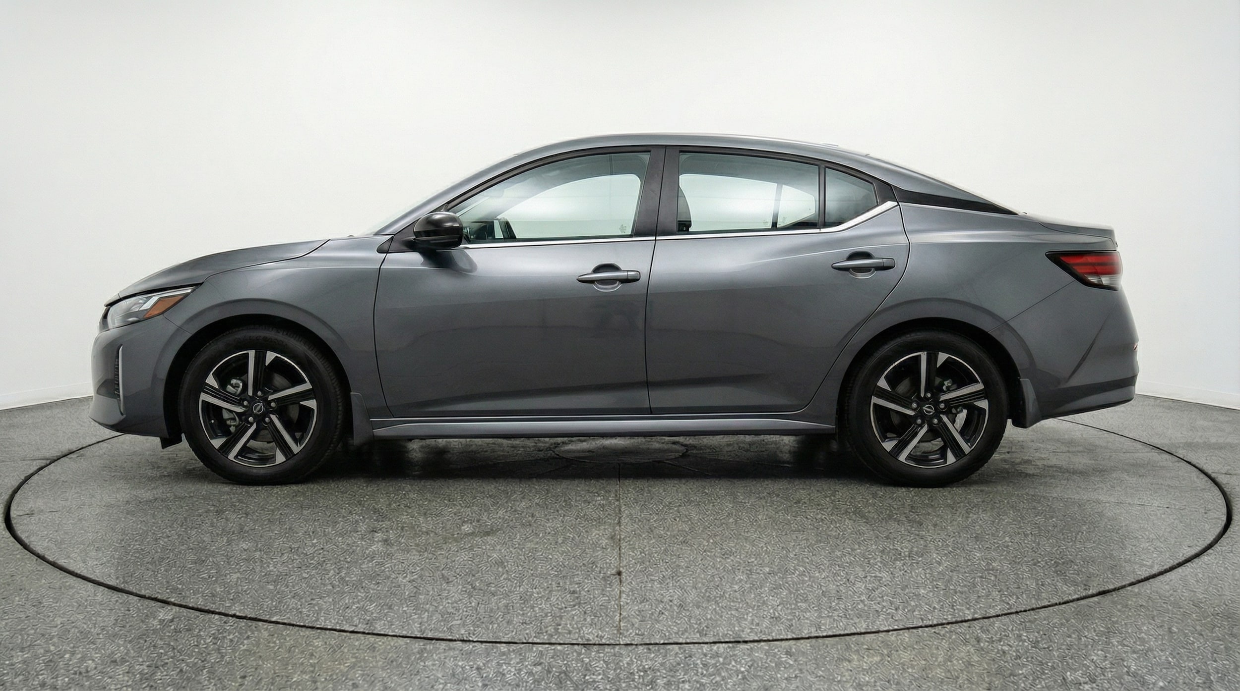 Thumbnail: 2025 Nissan Sentra - 4