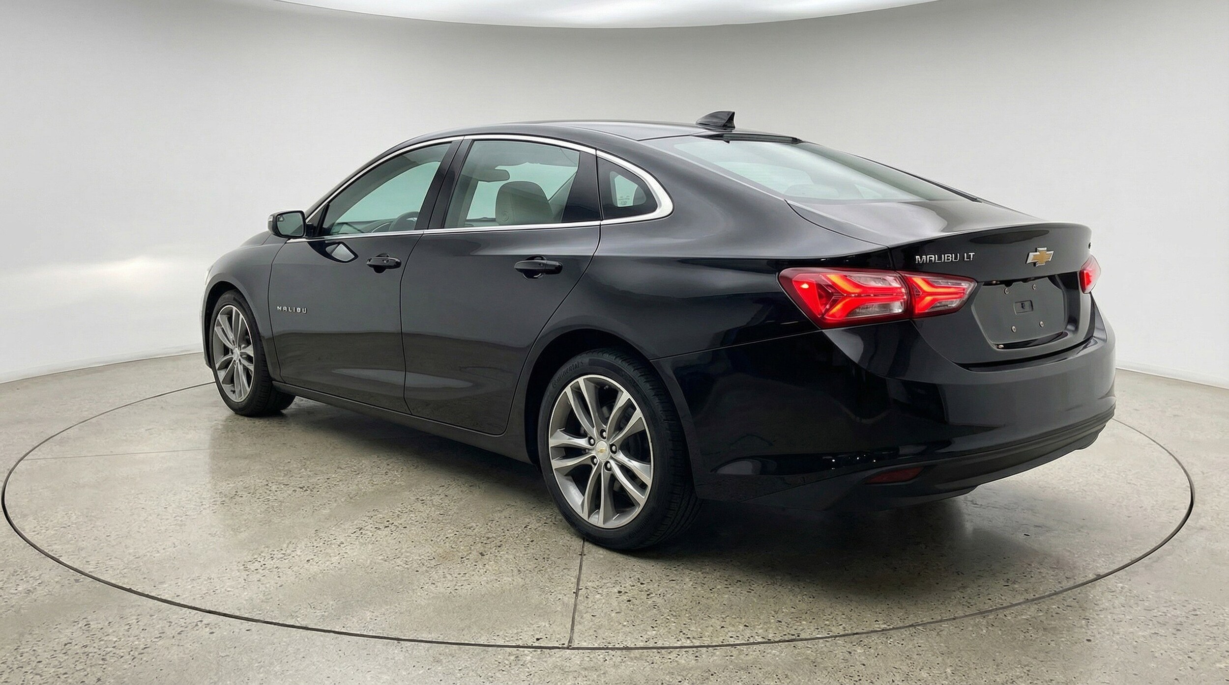 Thumbnail: 2024 Chevrolet Malibu - 6